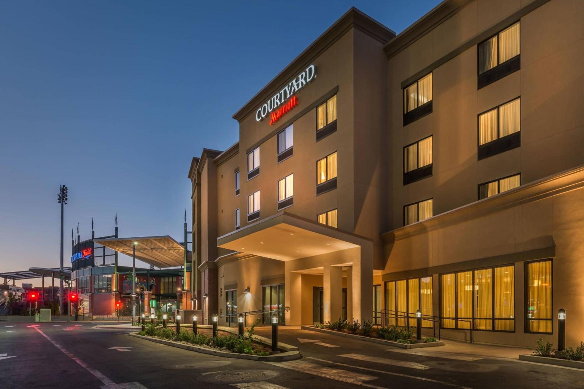 Courtyard by Marriott Reno Downtown/Riverfront photo 6