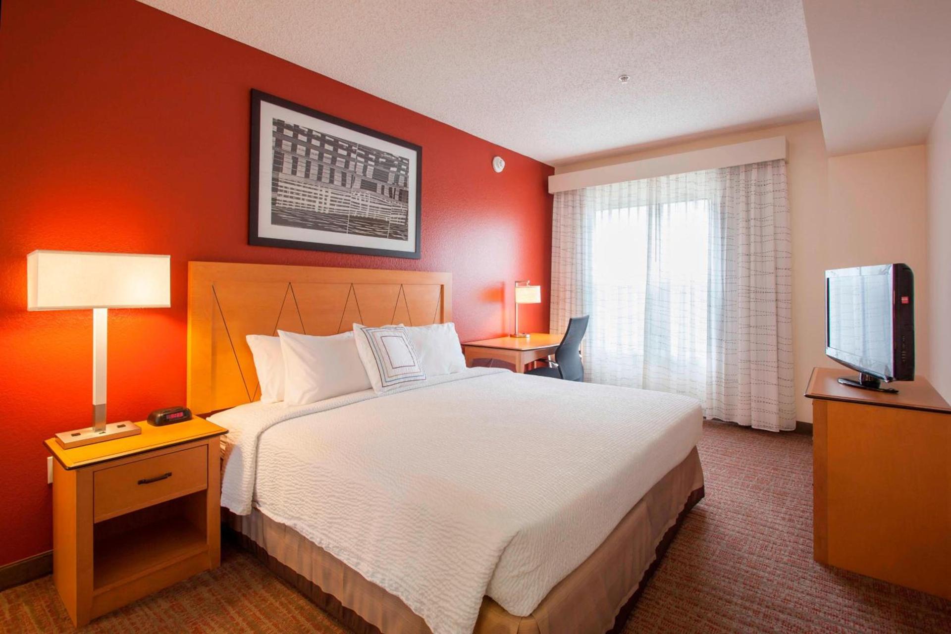 Sonesta ES Suites Phoenix Goodyear photo 5
