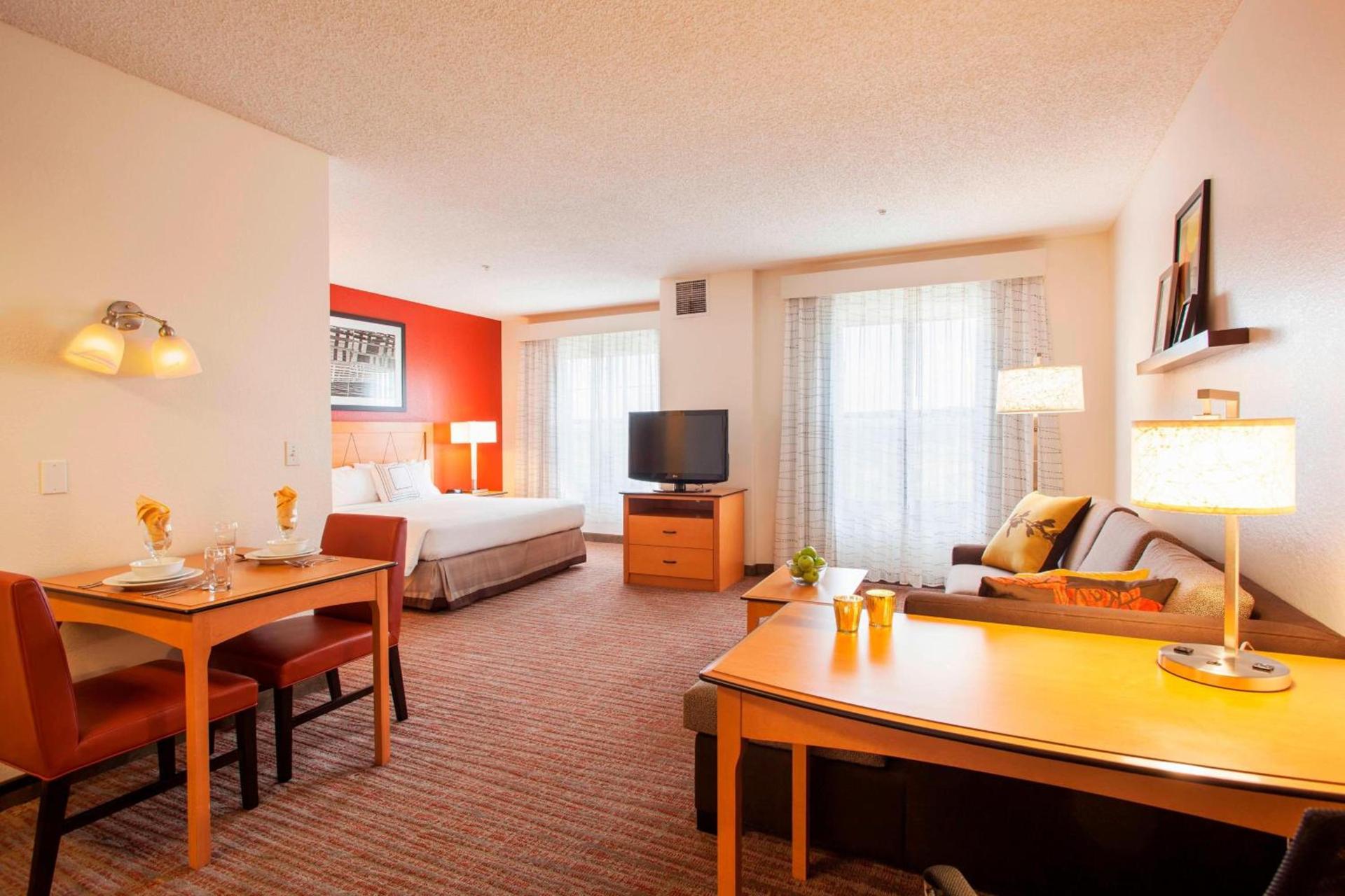 Sonesta ES Suites Phoenix Goodyear photo 12
