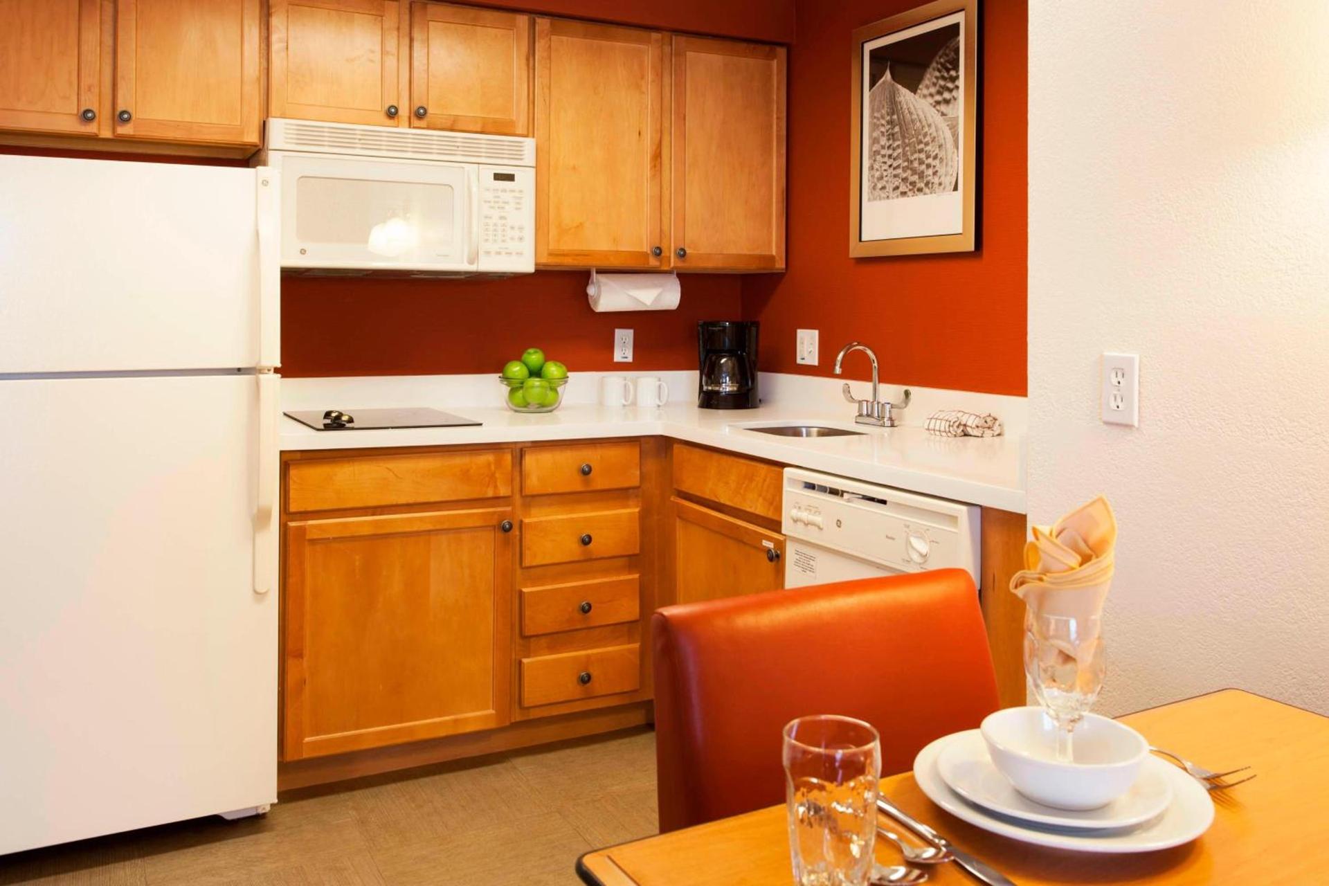 Sonesta ES Suites Phoenix Goodyear photo 13