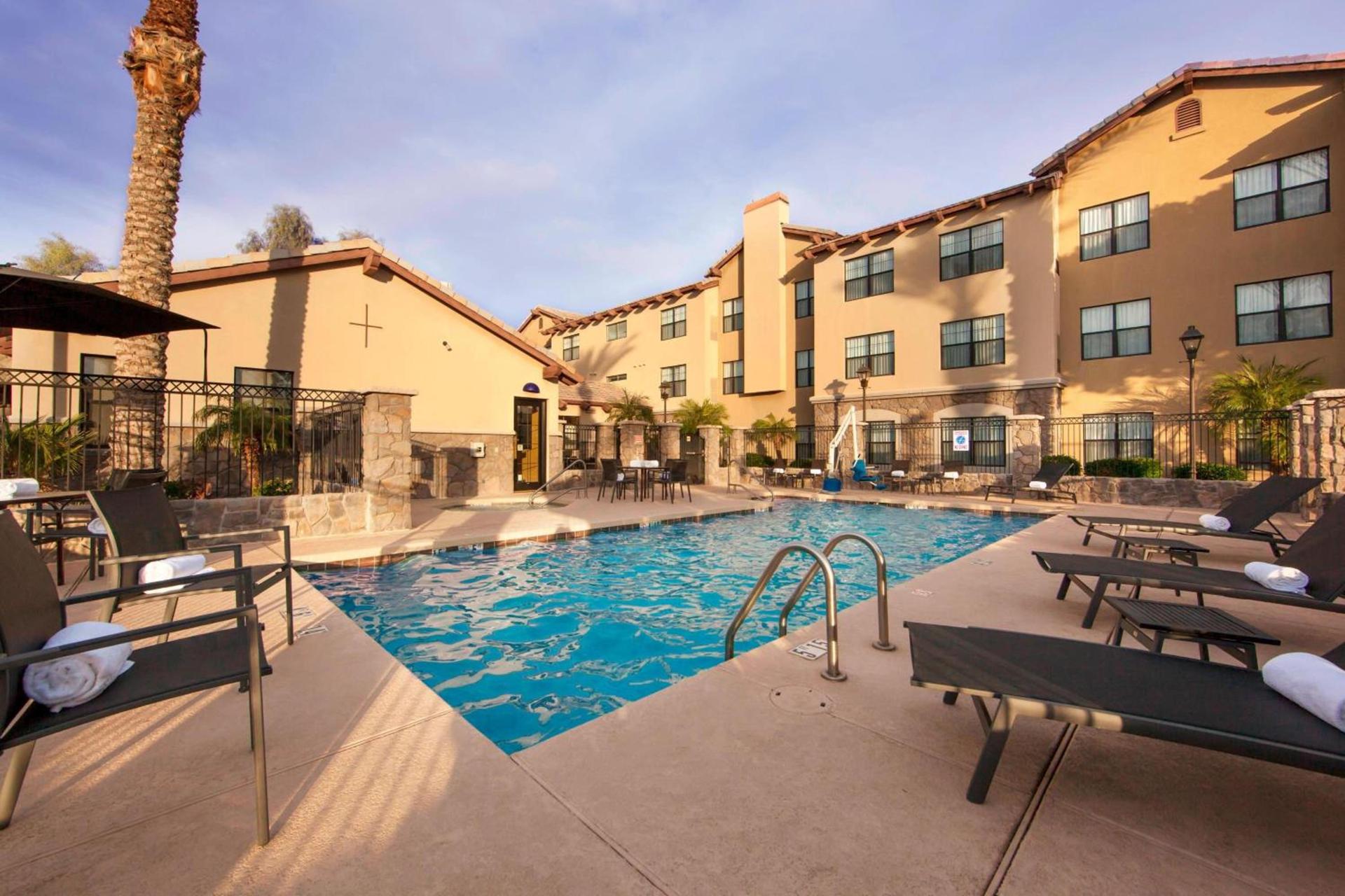 Sonesta ES Suites Phoenix Goodyear photo 2