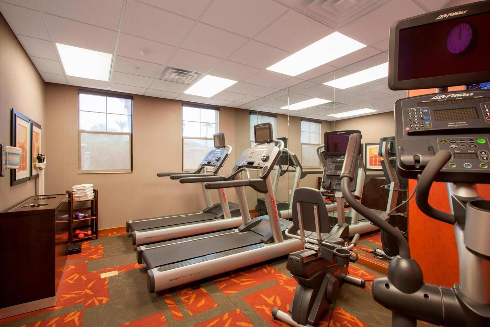 Sonesta ES Suites Phoenix Goodyear photo 19
