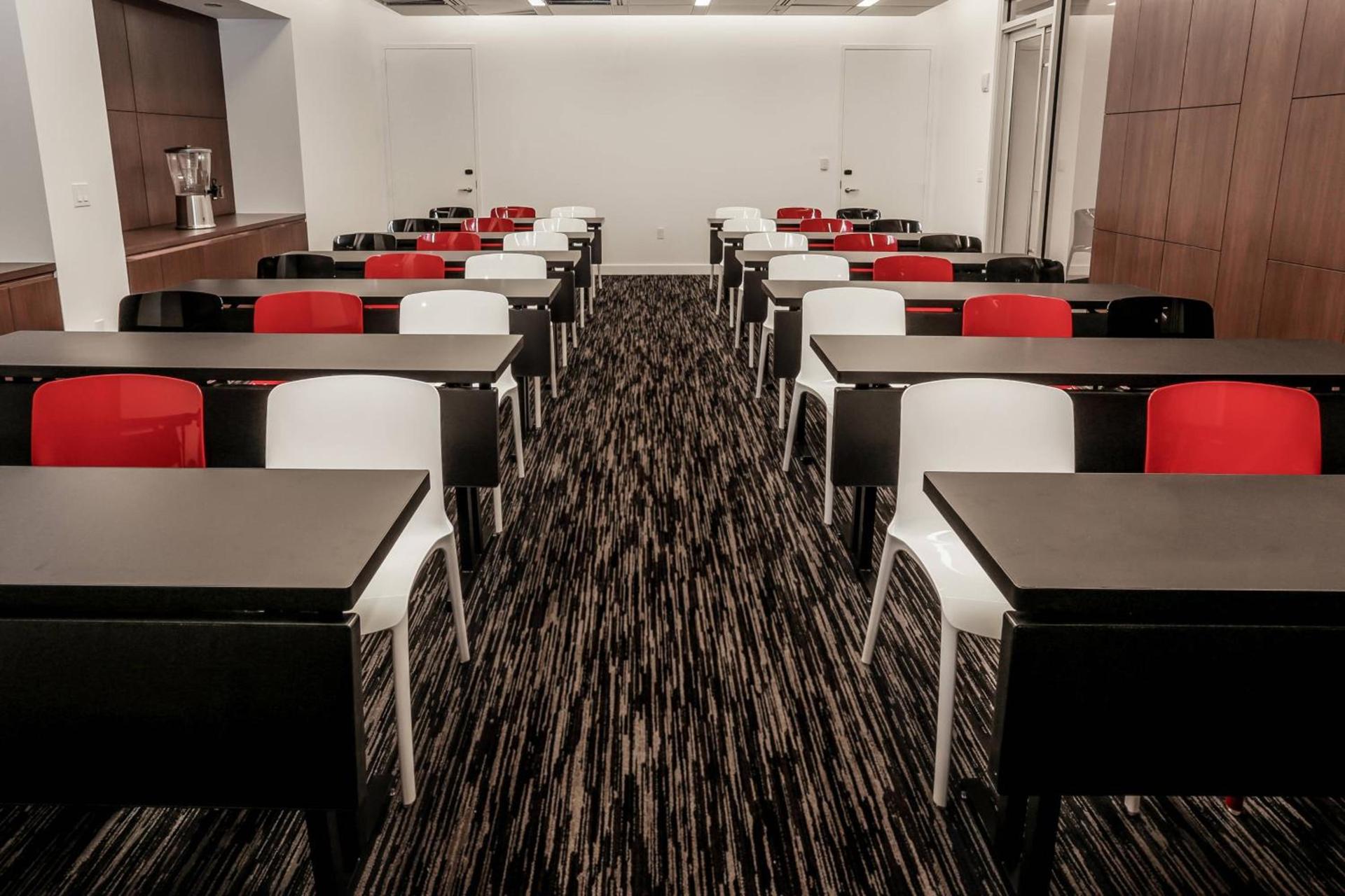 Courtyard by Marriott Long Island City/New York Manhattan View photo 31