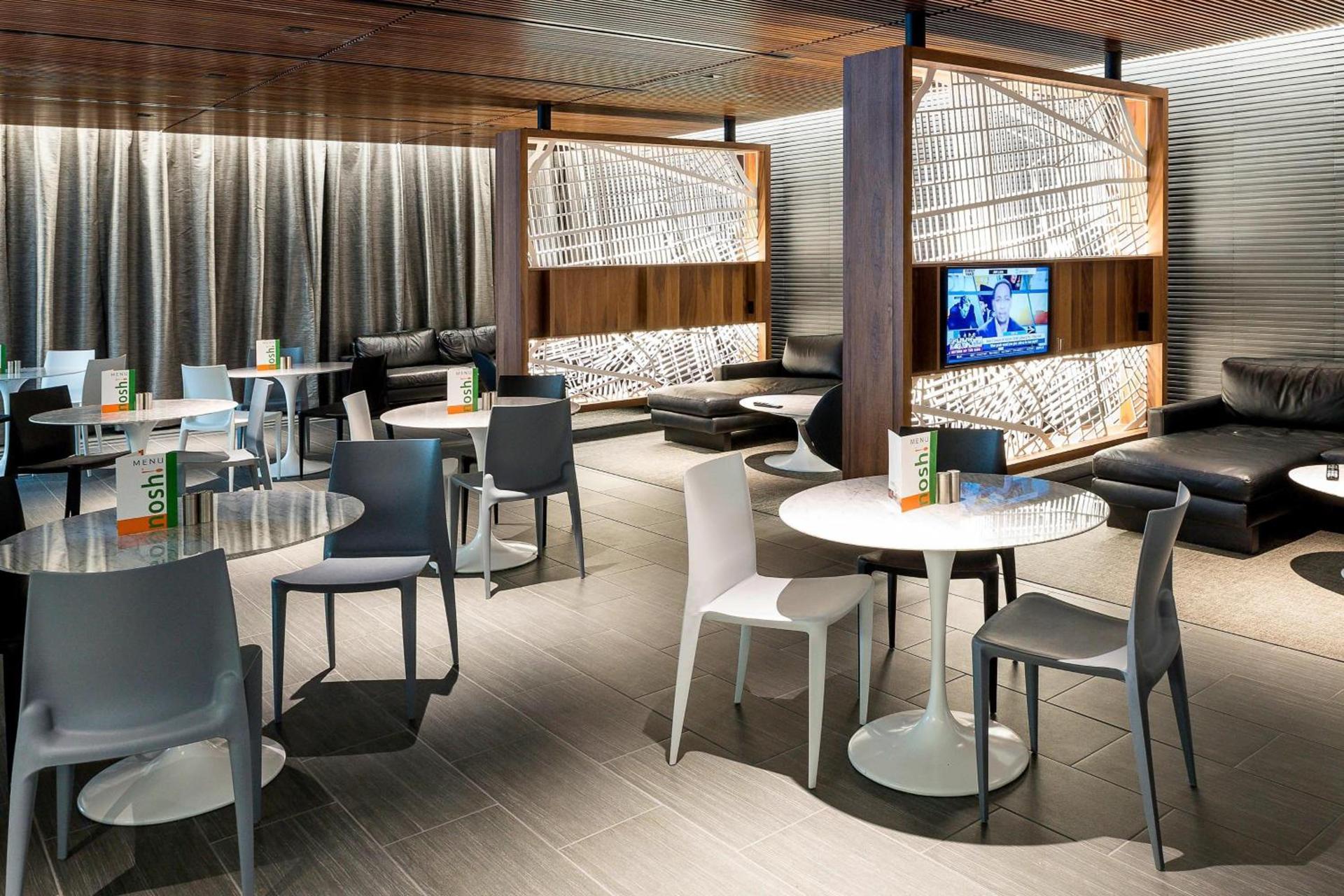 Courtyard by Marriott Long Island City/New York Manhattan View photo 28