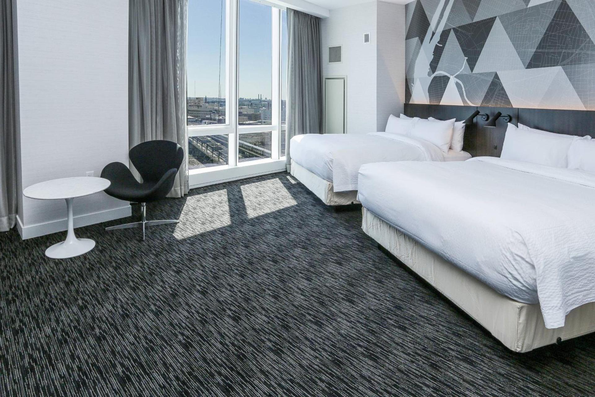Courtyard by Marriott Long Island City/New York Manhattan View photo 12