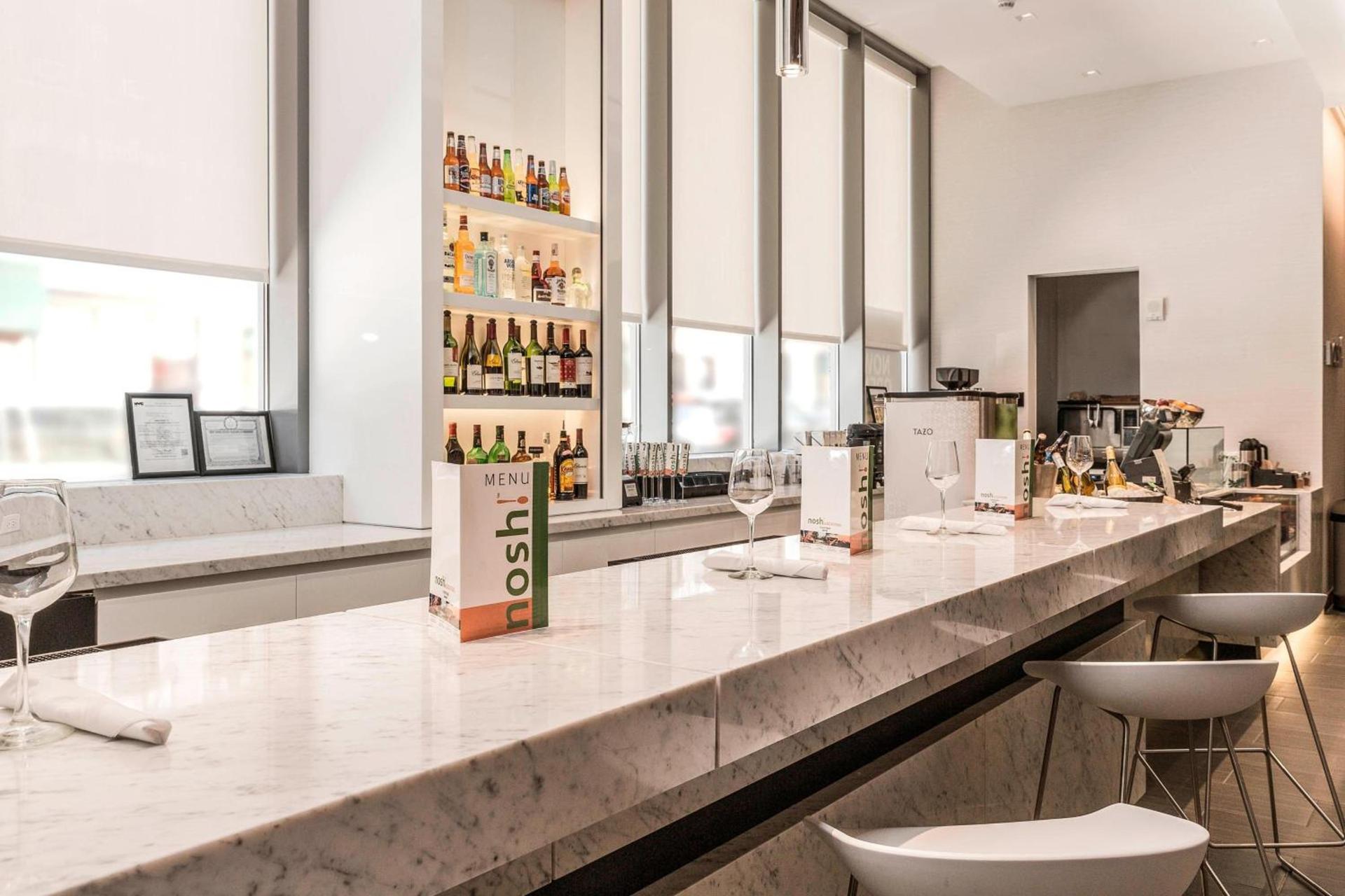 Courtyard by Marriott Long Island City/New York Manhattan View photo 26