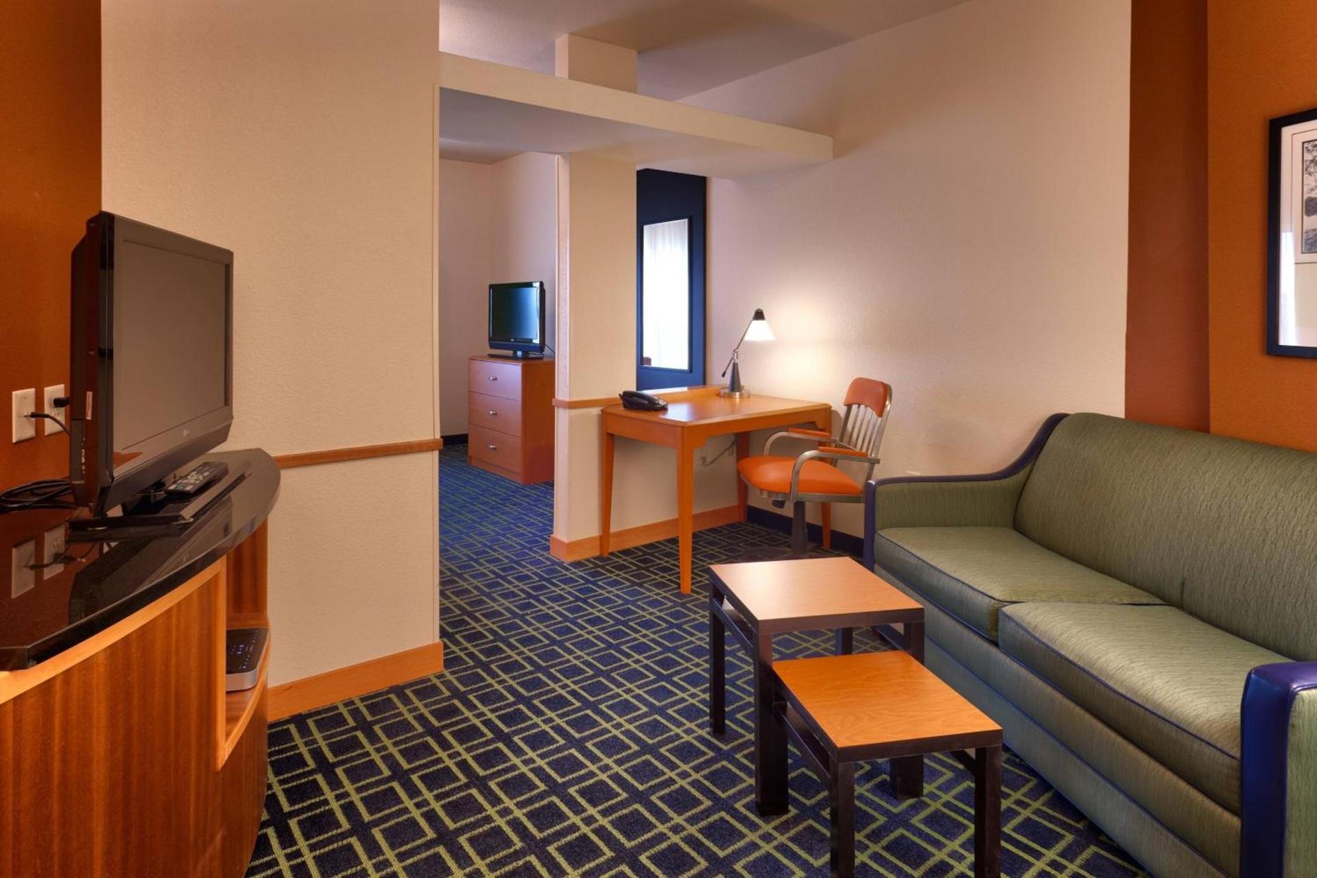 Fairfield Inn and Suites by Marriott Laramie photo 6