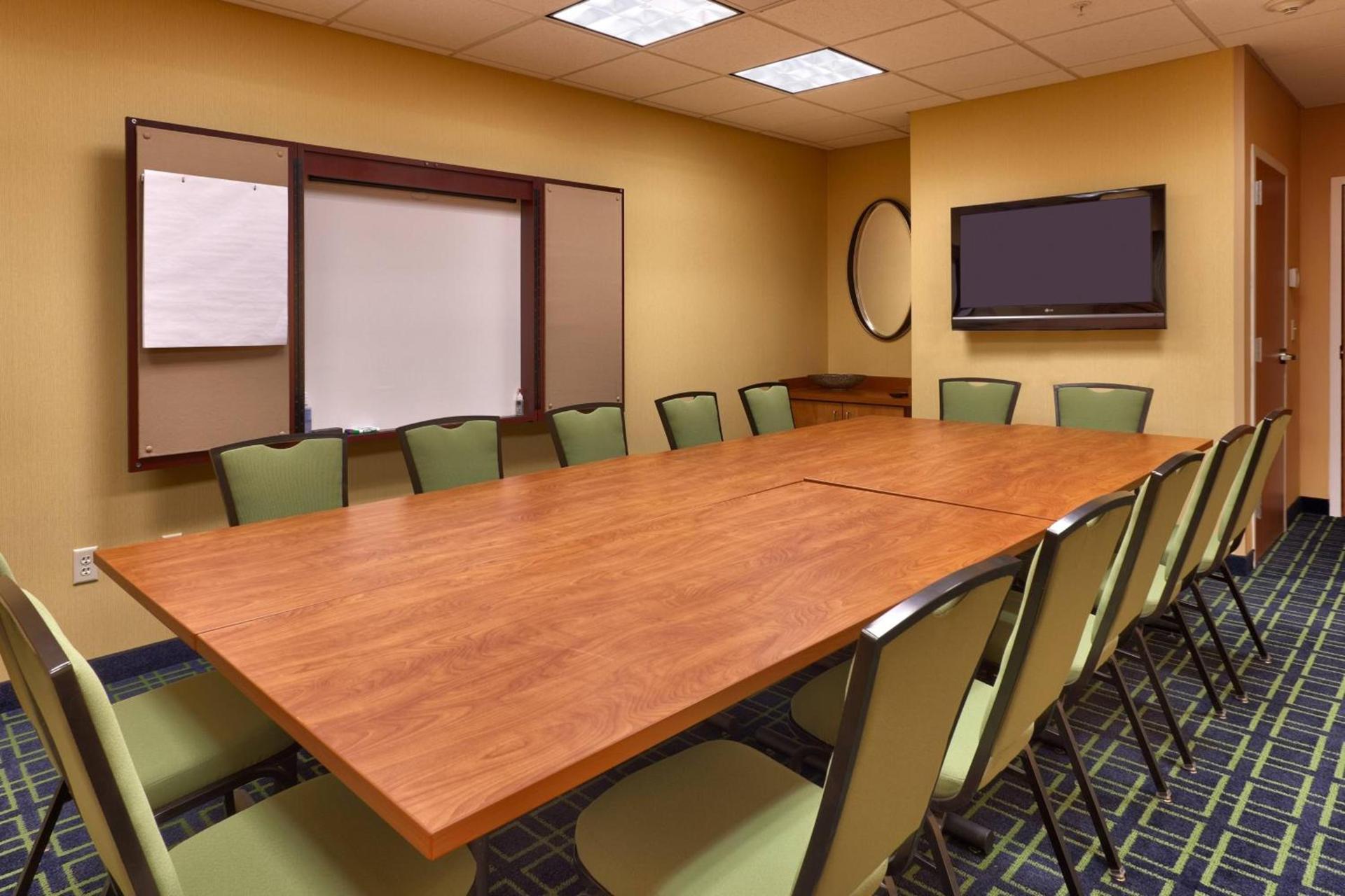 Fairfield Inn and Suites by Marriott Laramie photo 15