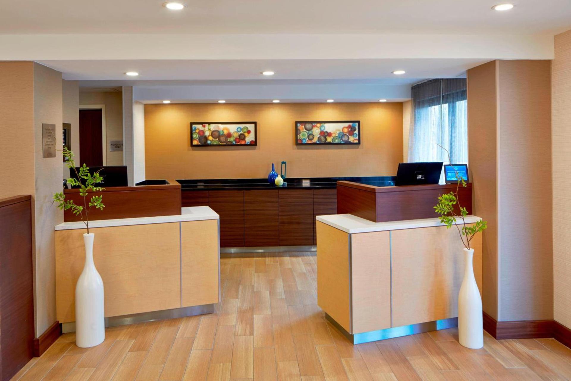 Fairfield Inn by Marriott Rochester East photo 2