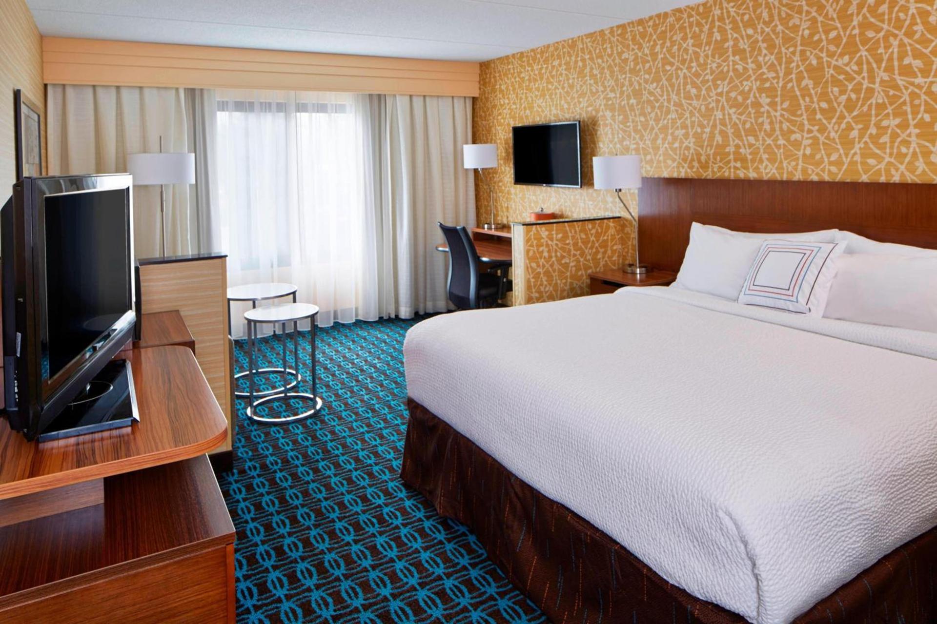 Fairfield Inn by Marriott Rochester East photo 4