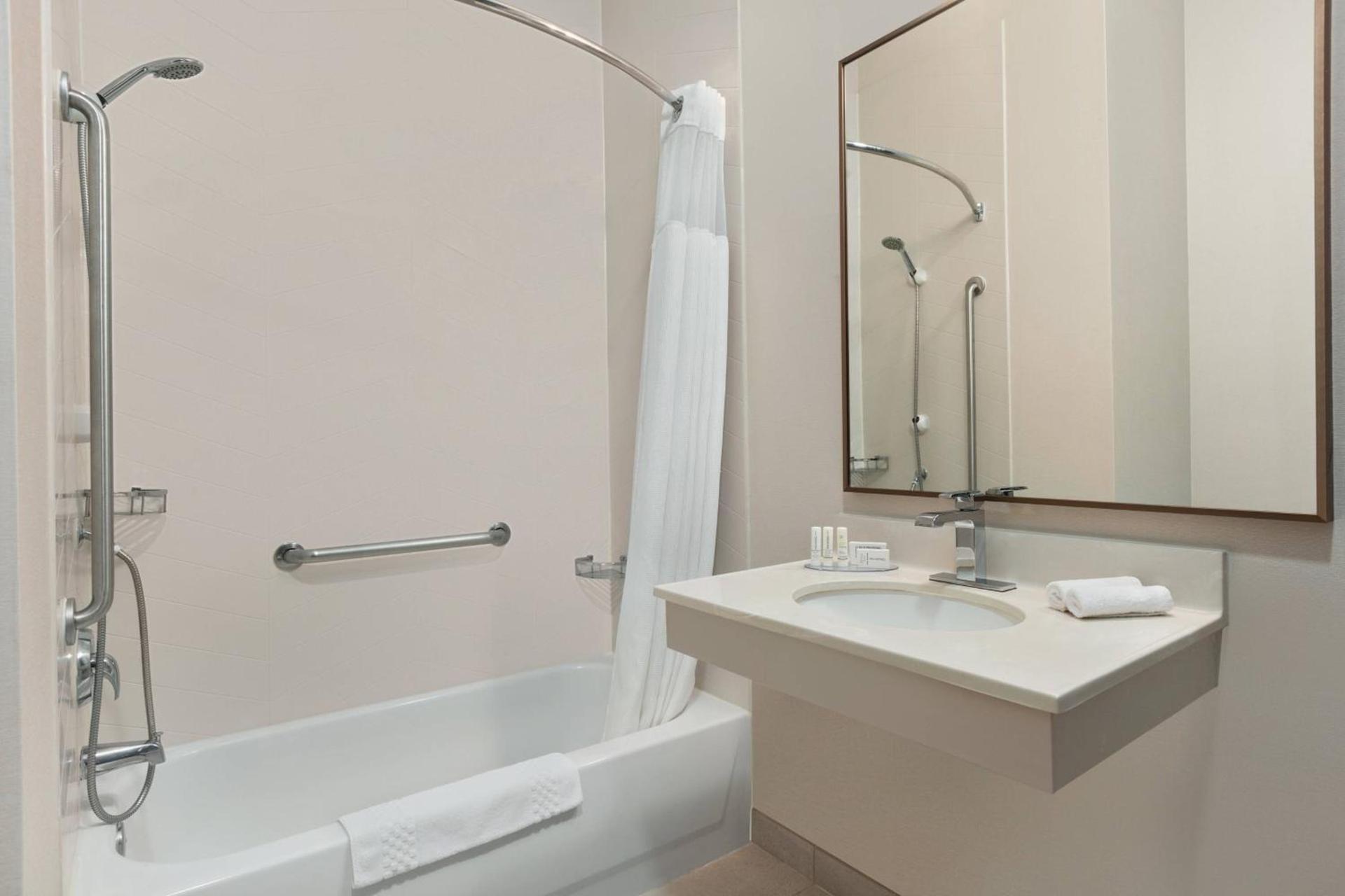 Fairfield Inn & Suites by Marriott Reno Sparks photo 11