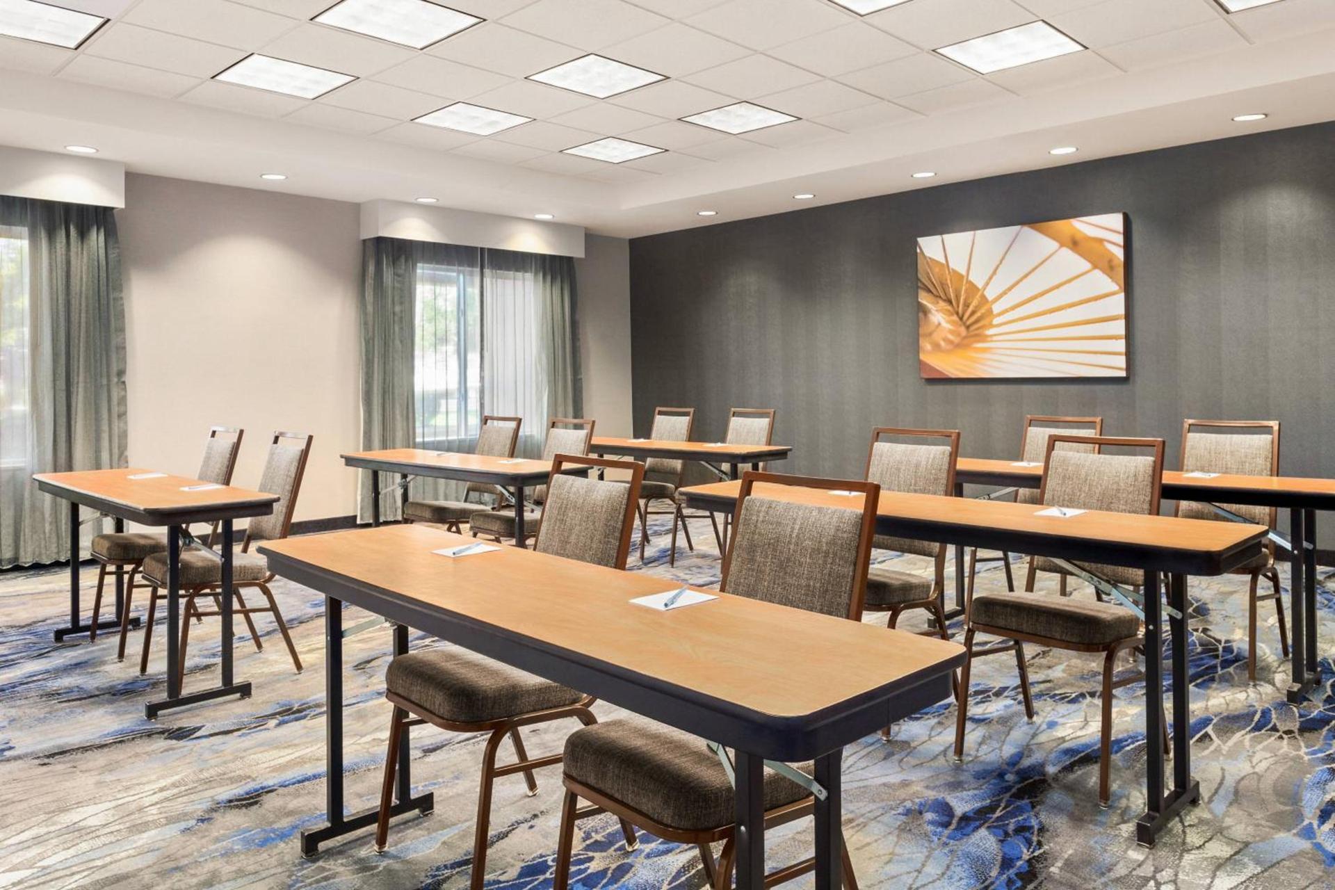 Fairfield Inn & Suites by Marriott Reno Sparks photo 24