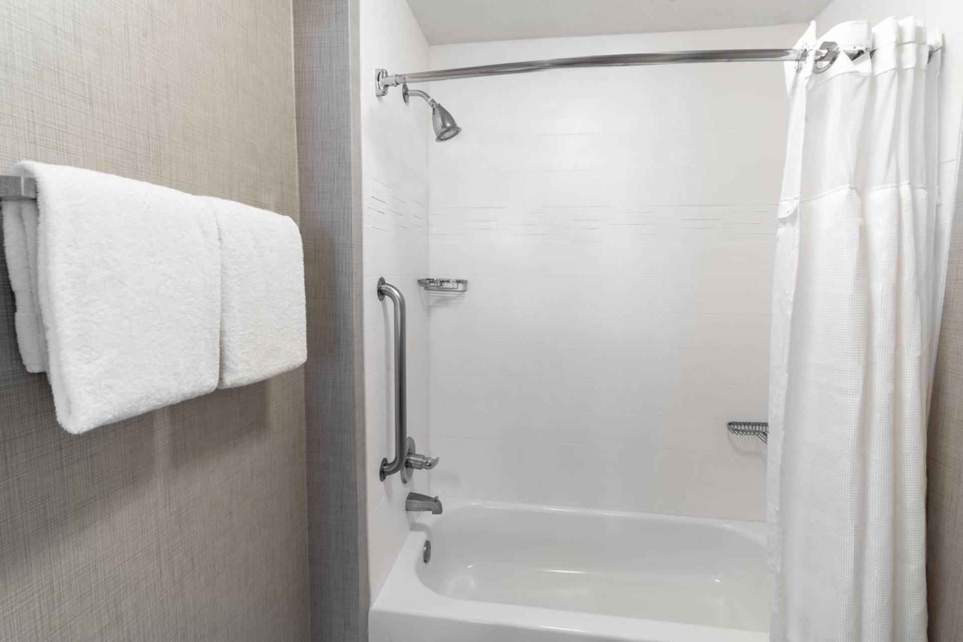 Residence Inn Sacramento Rancho Cordova photo 18