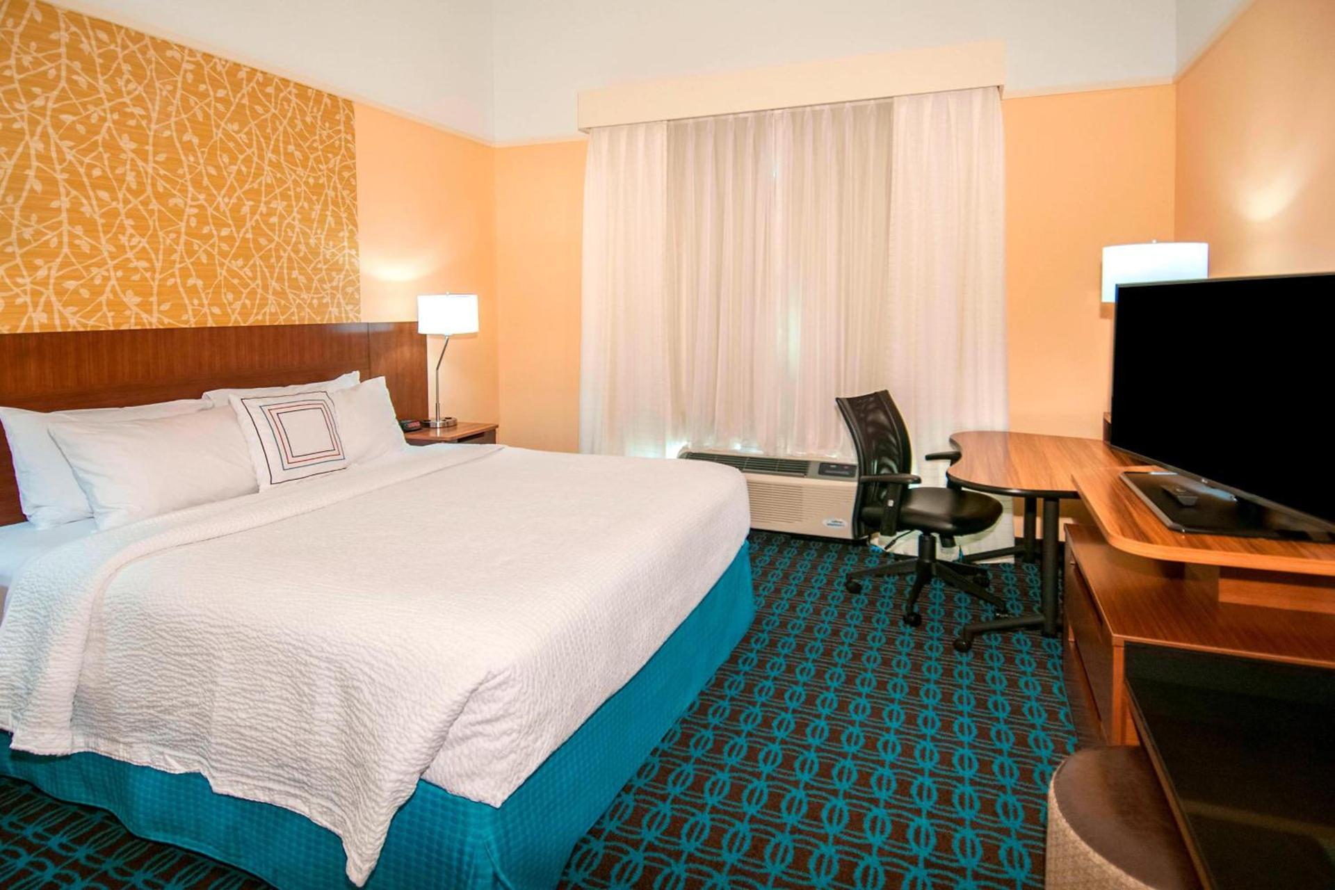Fairfield Inn & Suites by Marriott San Antonio Brooks City Base photo 7