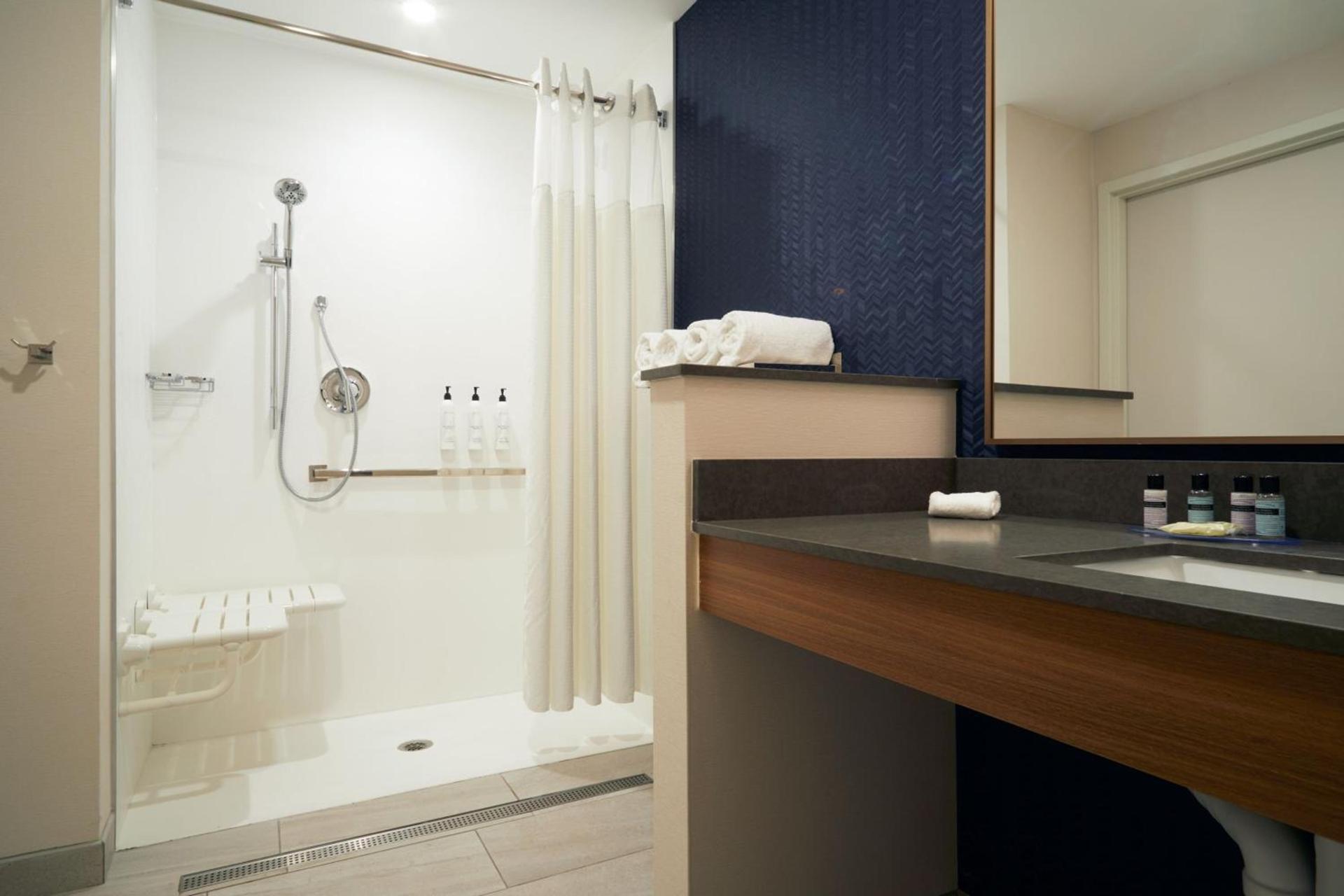 Fairfield by Marriott Inn & Suites Palmdale West photo 16