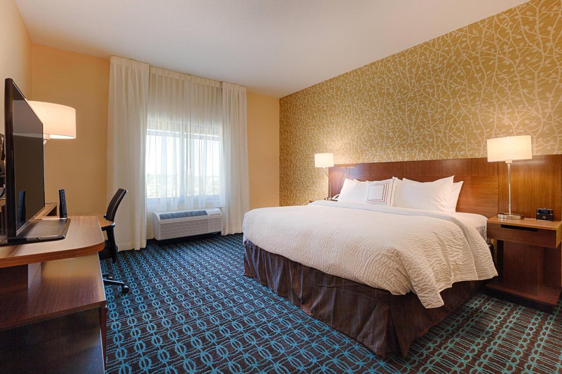 Fairfield Inn & Suites by Marriott Clearwater Beach photo 9