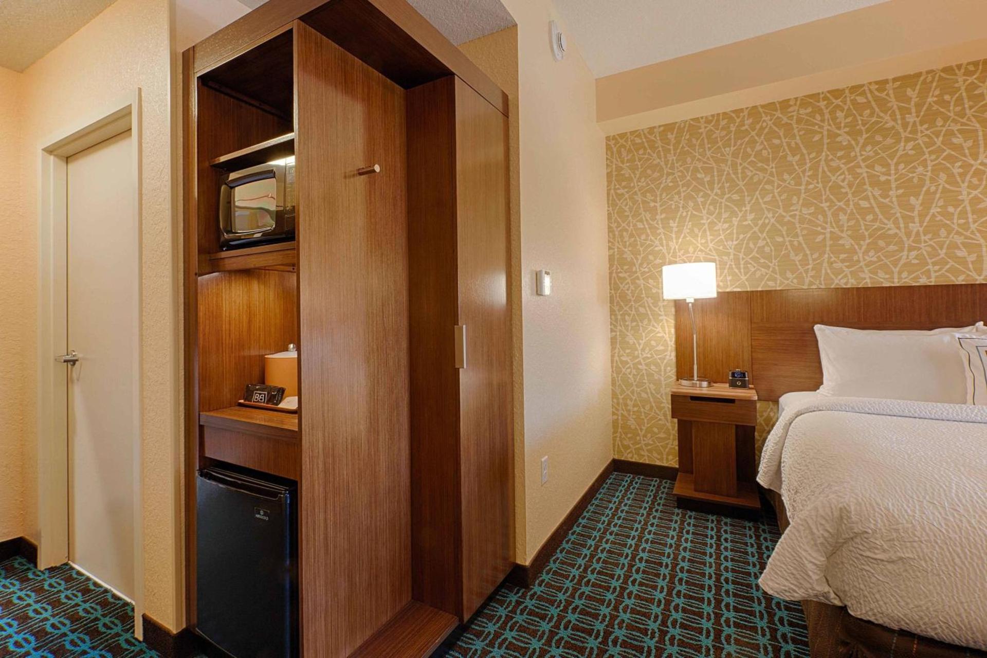 Fairfield Inn & Suites by Marriott Clearwater Beach photo 11