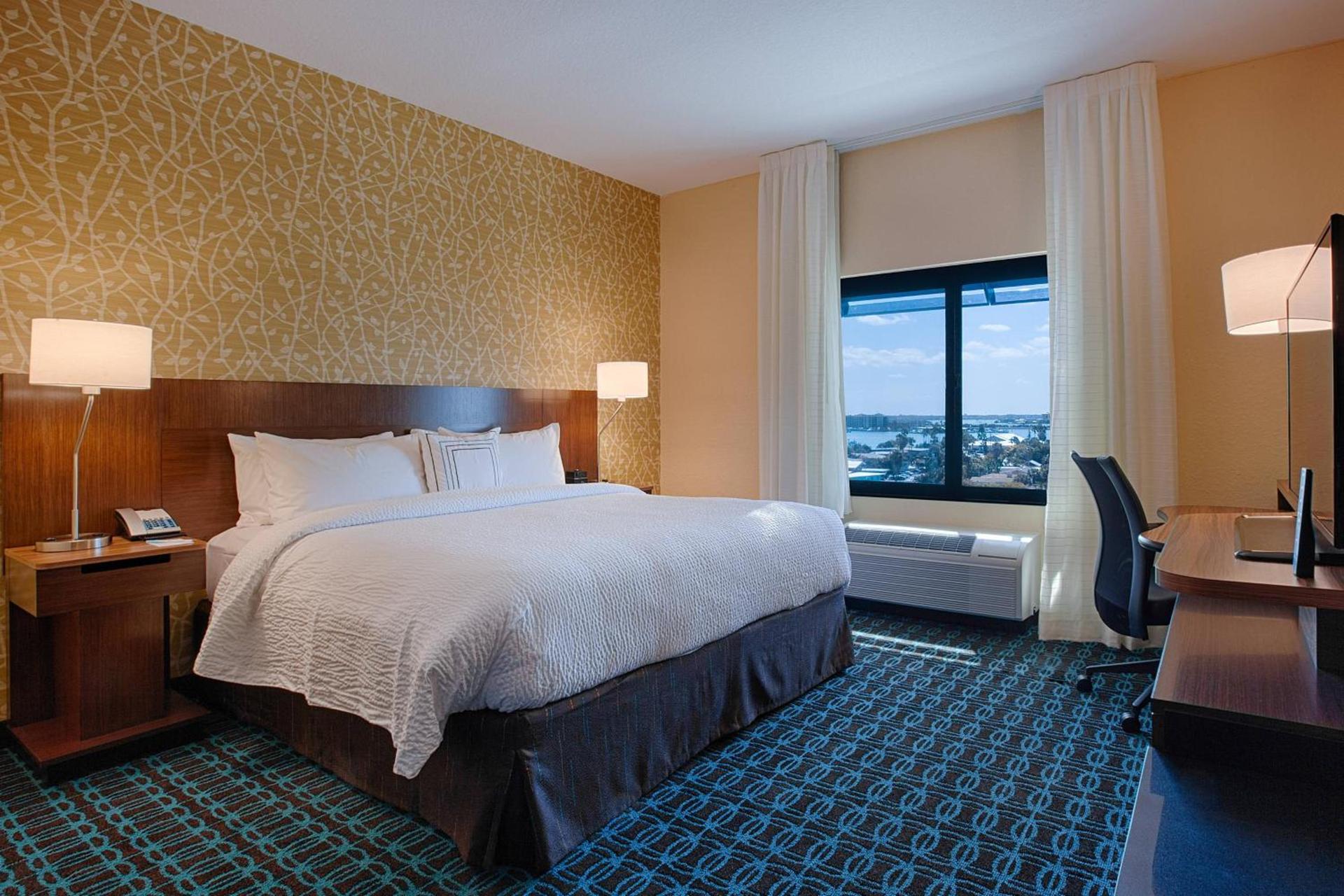 Fairfield Inn & Suites by Marriott Clearwater Beach photo 12