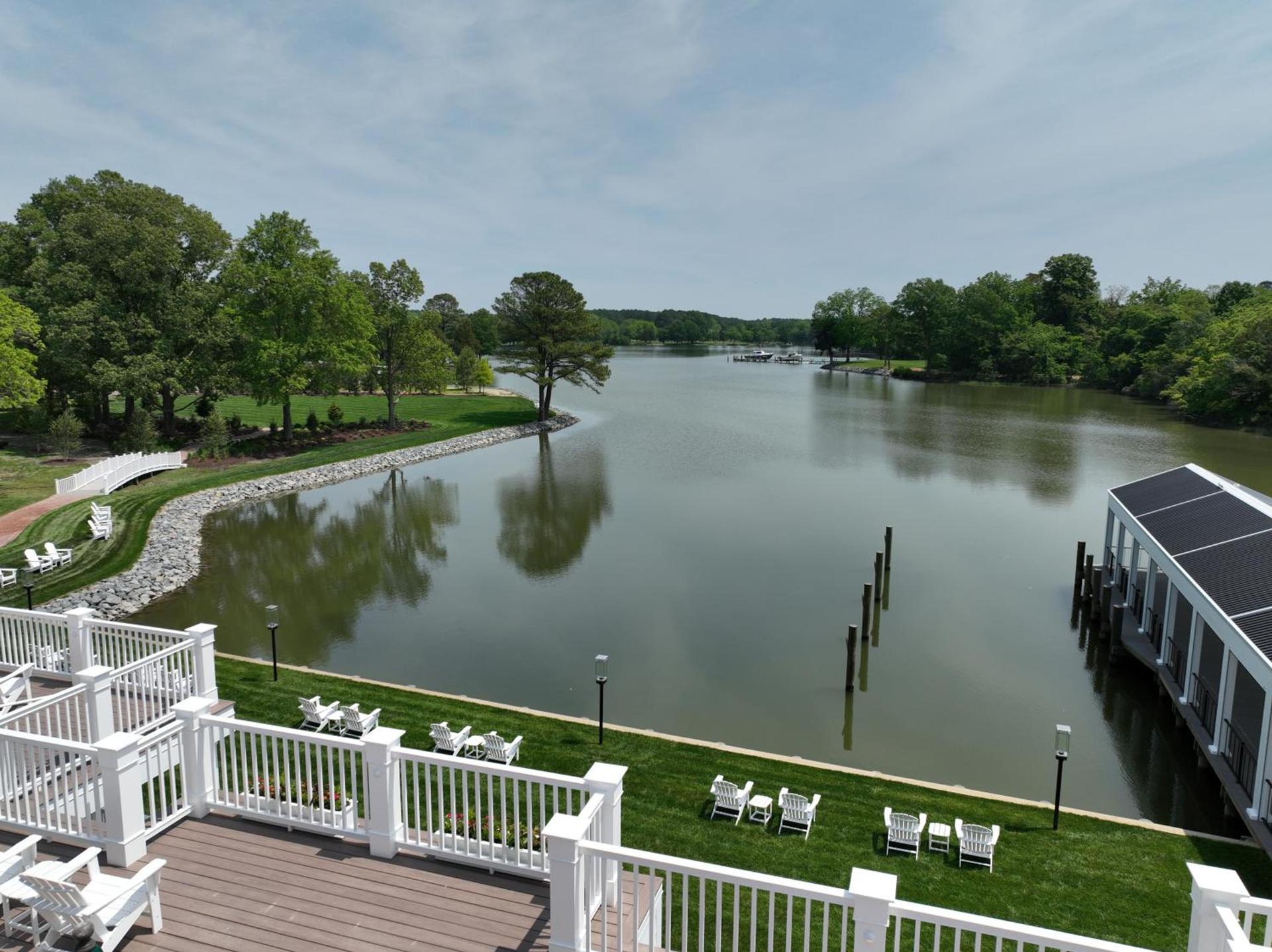 The Oaks Waterfront Hotel photo 87