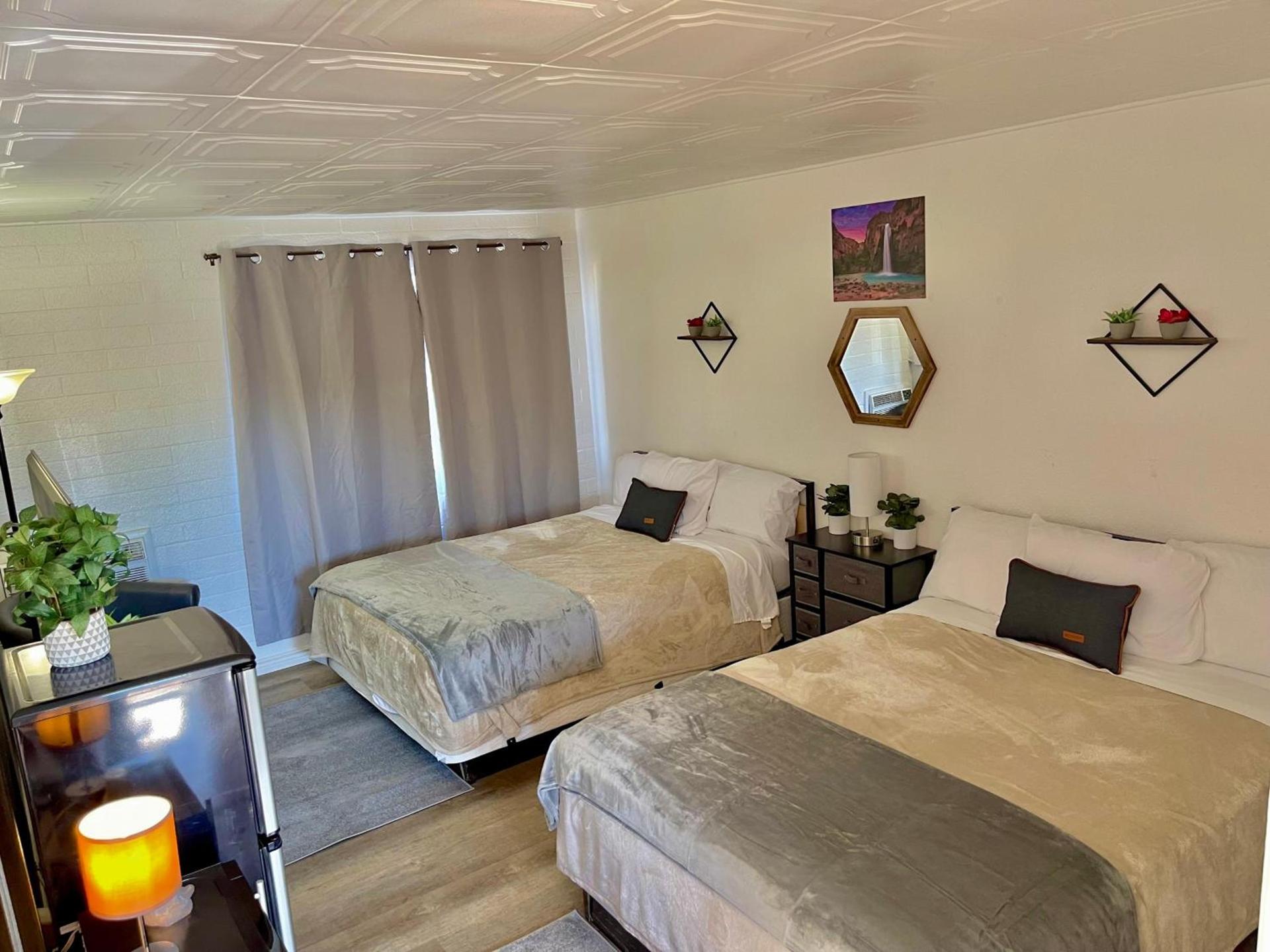 Canyon's Edge Route 66 Motel photo 8