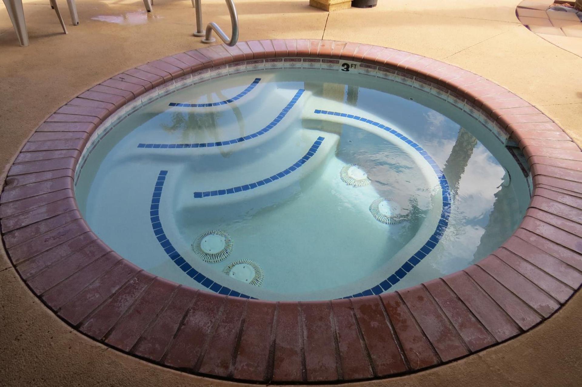 America's Best Inn & Suites Saint George photo 8