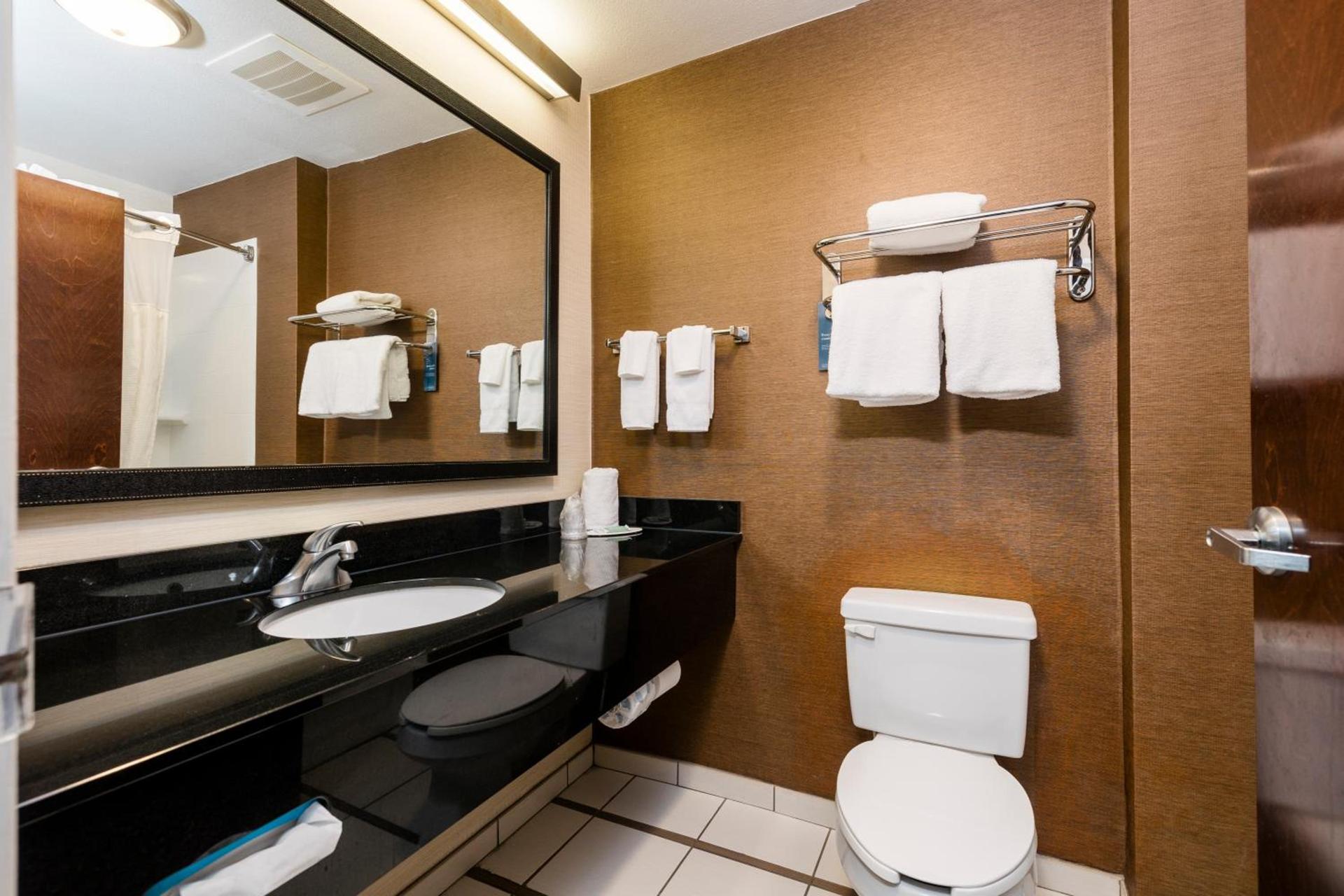 Fairfield Inn & Suites by Marriott Charleston North/Ashley Phosphate photo 3