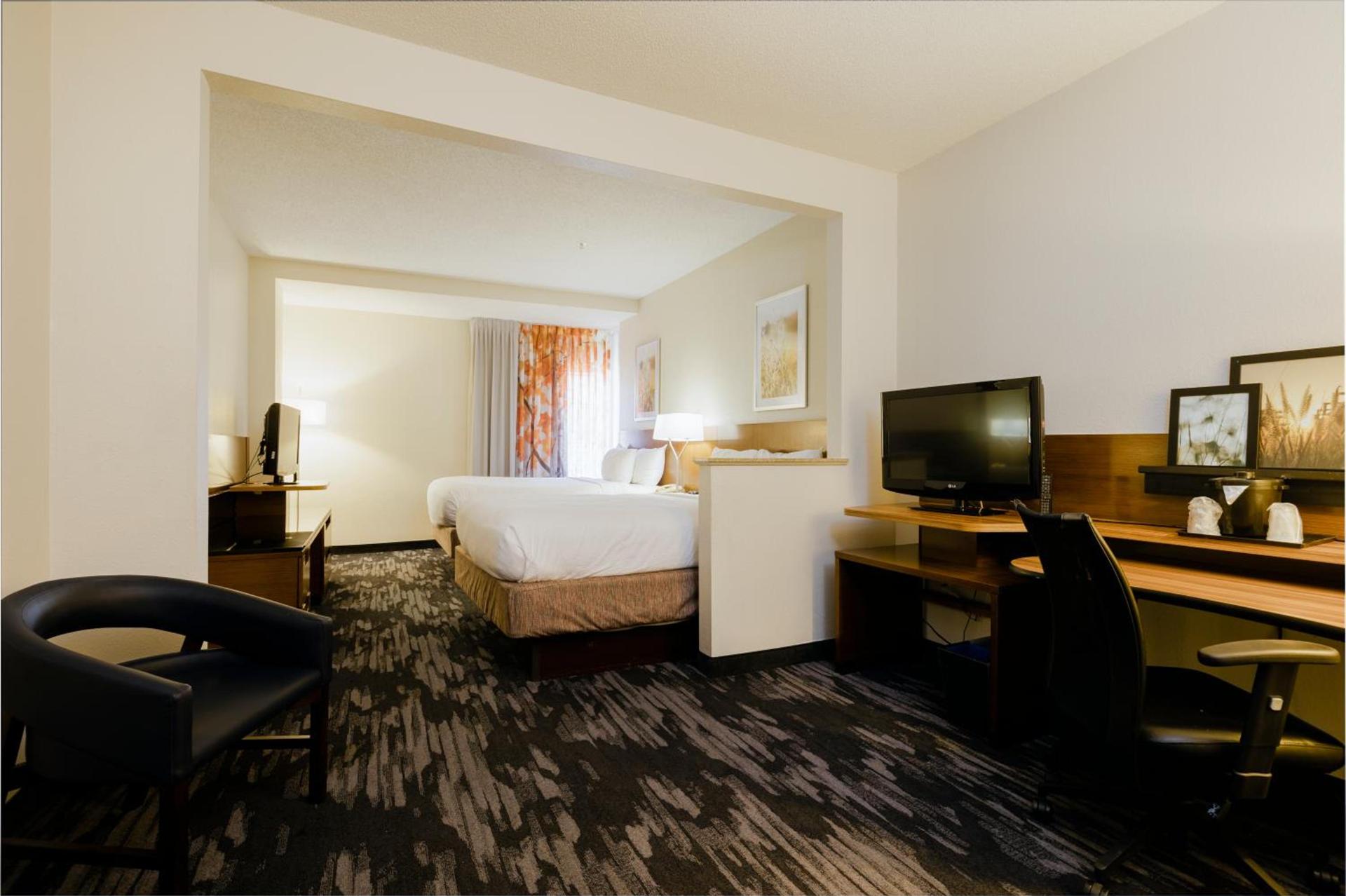Fairfield Inn & Suites by Marriott Charleston North/Ashley Phosphate photo 4