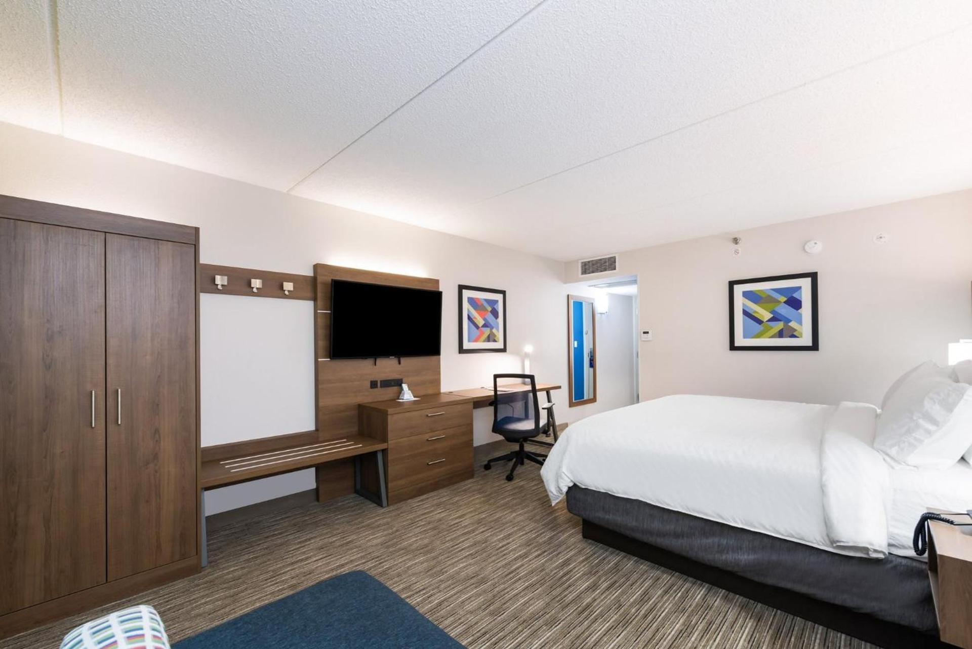 Holiday Inn Express Naperville by IHG photo 46