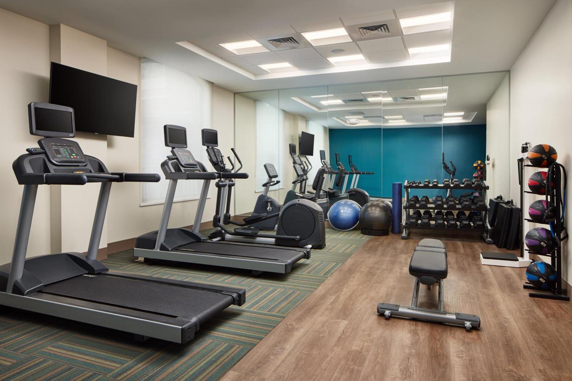 Holiday Inn Express & Suites Gulf Breeze - Pensacola Area by IHG photo 27