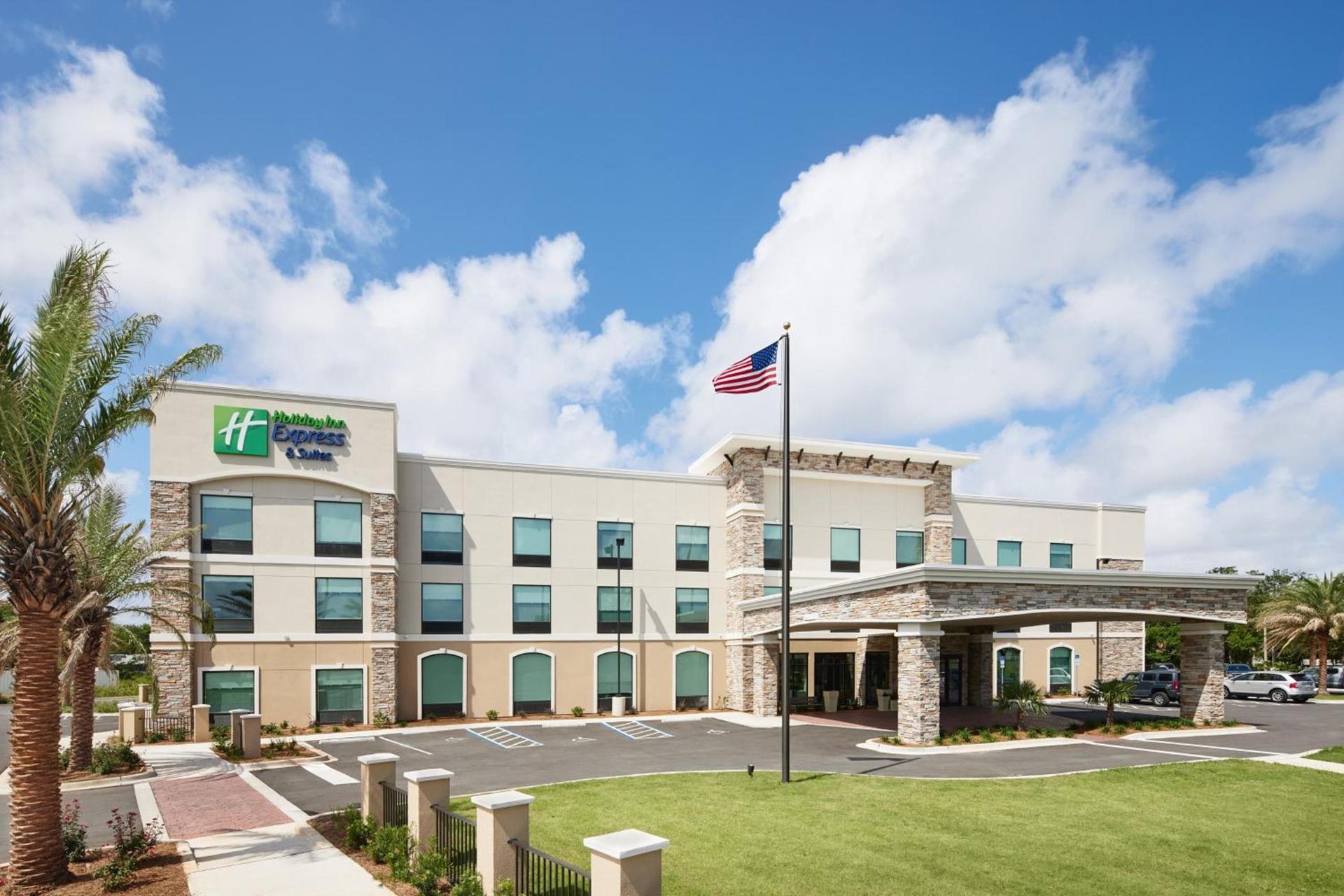 Holiday Inn Express & Suites Gulf Breeze - Pensacola Area by IHG — hotel in Gulf Breeze