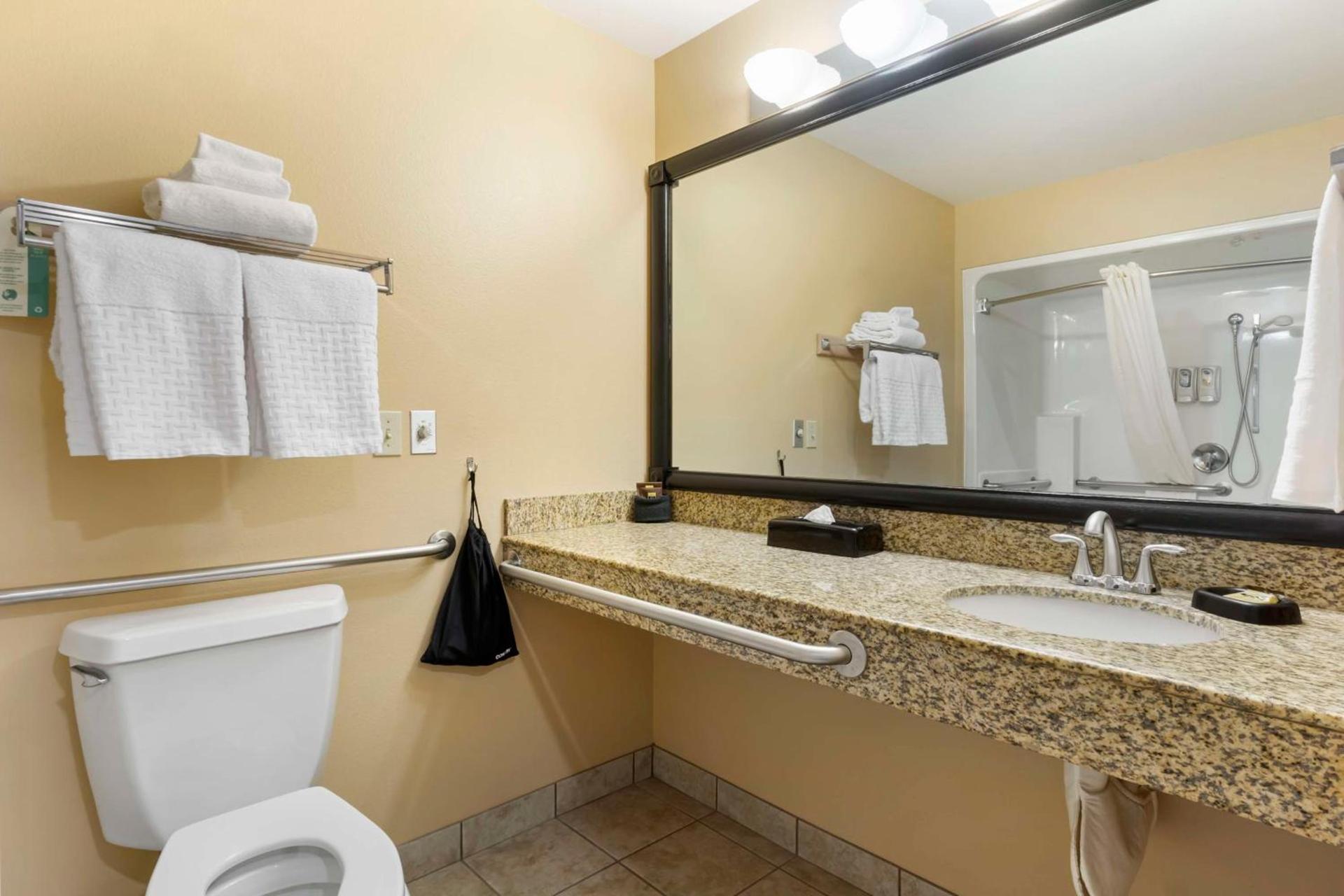 Best Western Plus The Inn at Horse Heaven photo 32