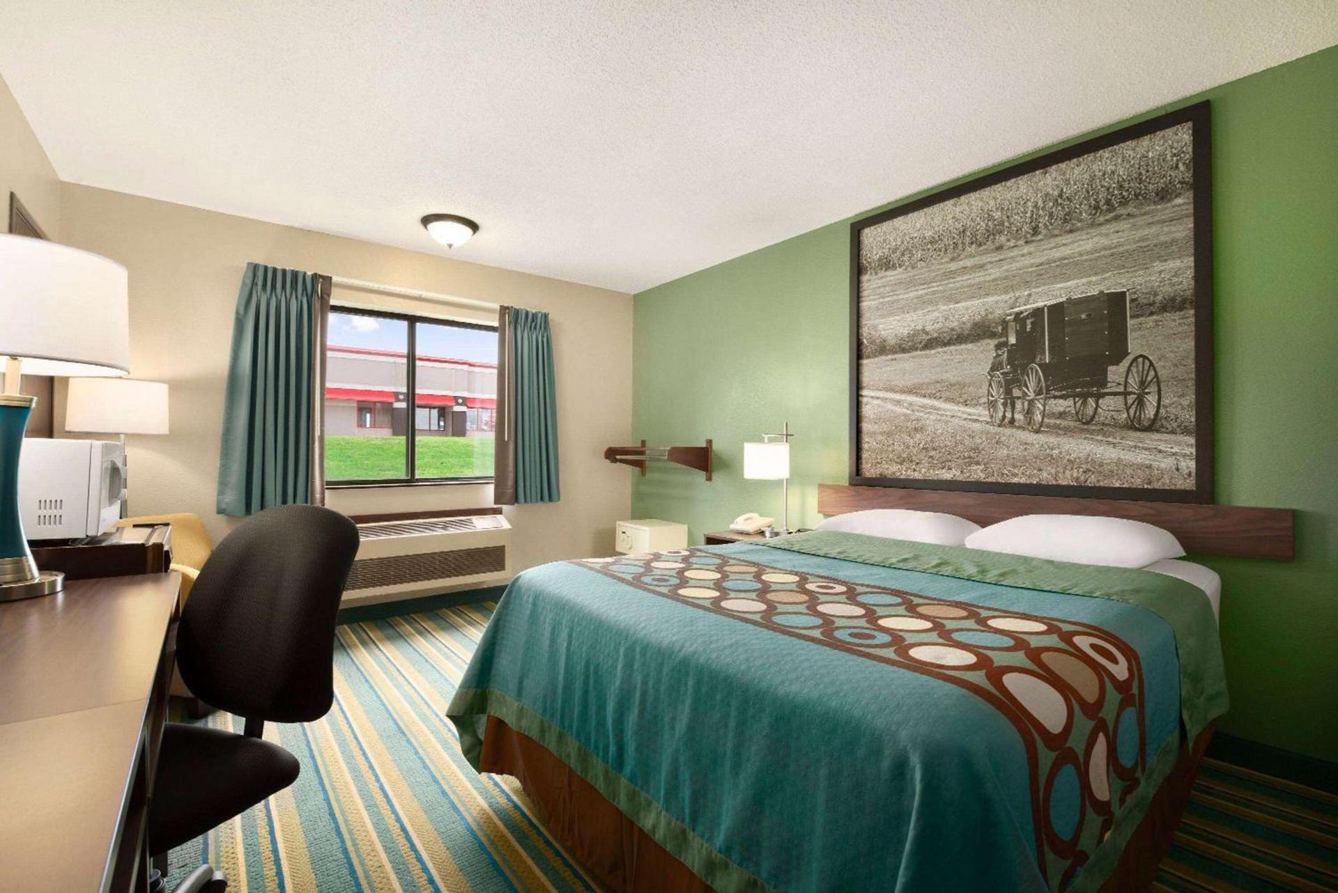Super 8 by Wyndham Rantoul photo 11