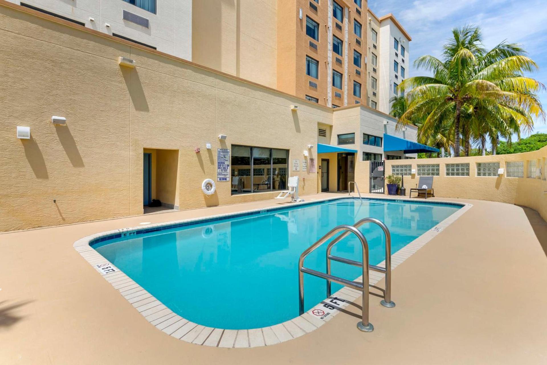 Best Western Plus Miami Executive Airport Hotel and Suites photo 29