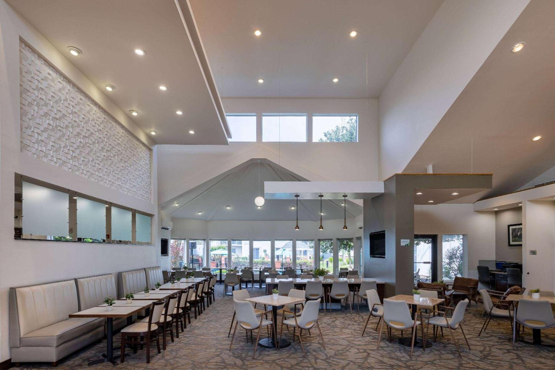 Wingate by Wyndham Valdosta/Moody AFB photo 6