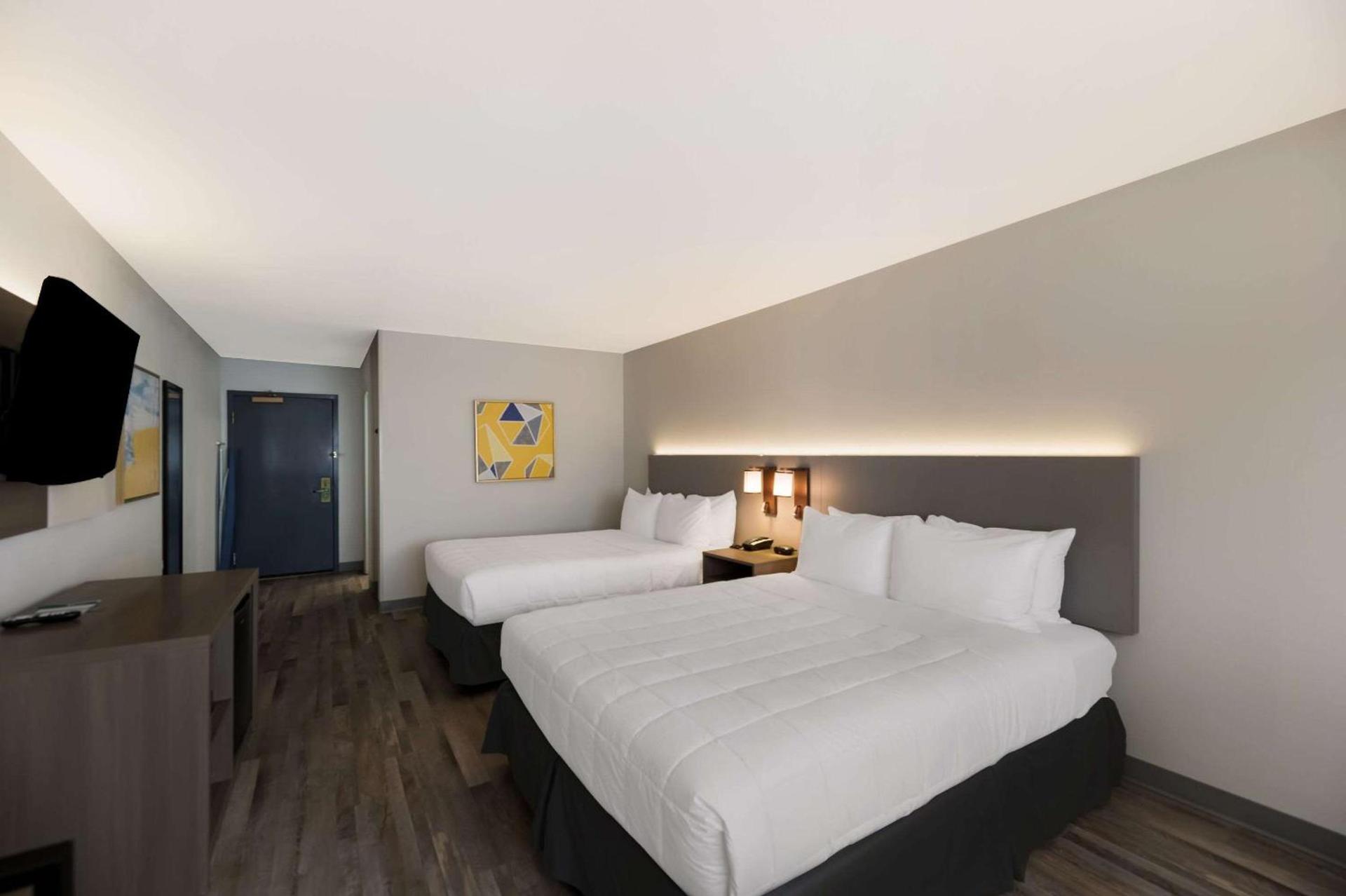 Quality Inn & Suites Artesia photo 16
