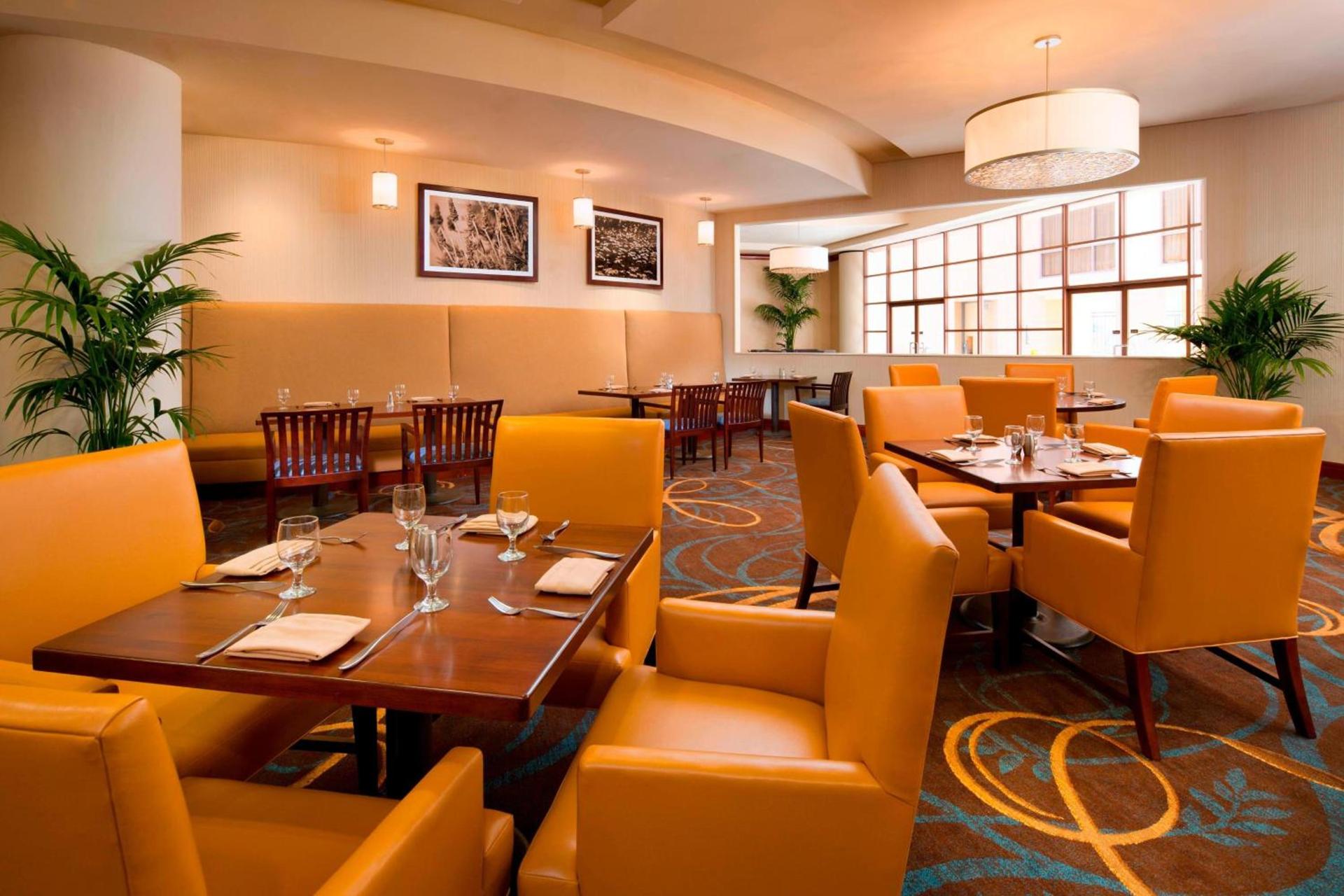 Sheraton Agoura Hills Hotel photo 25
