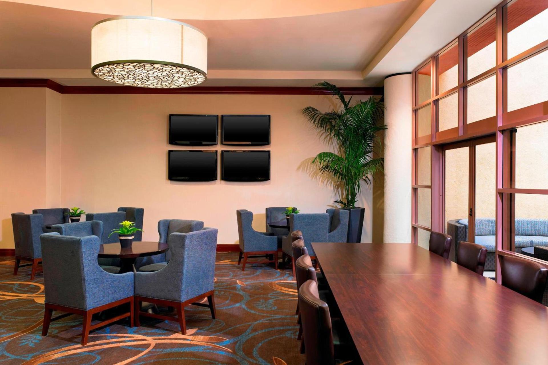 Sheraton Agoura Hills Hotel photo 28