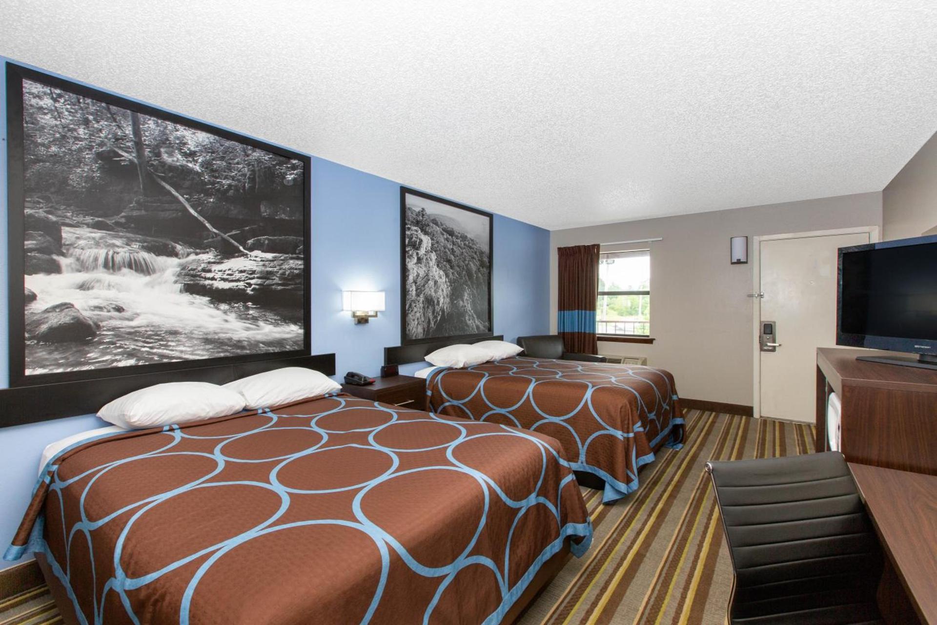 Super 8 by Wyndham Malvern photo 25