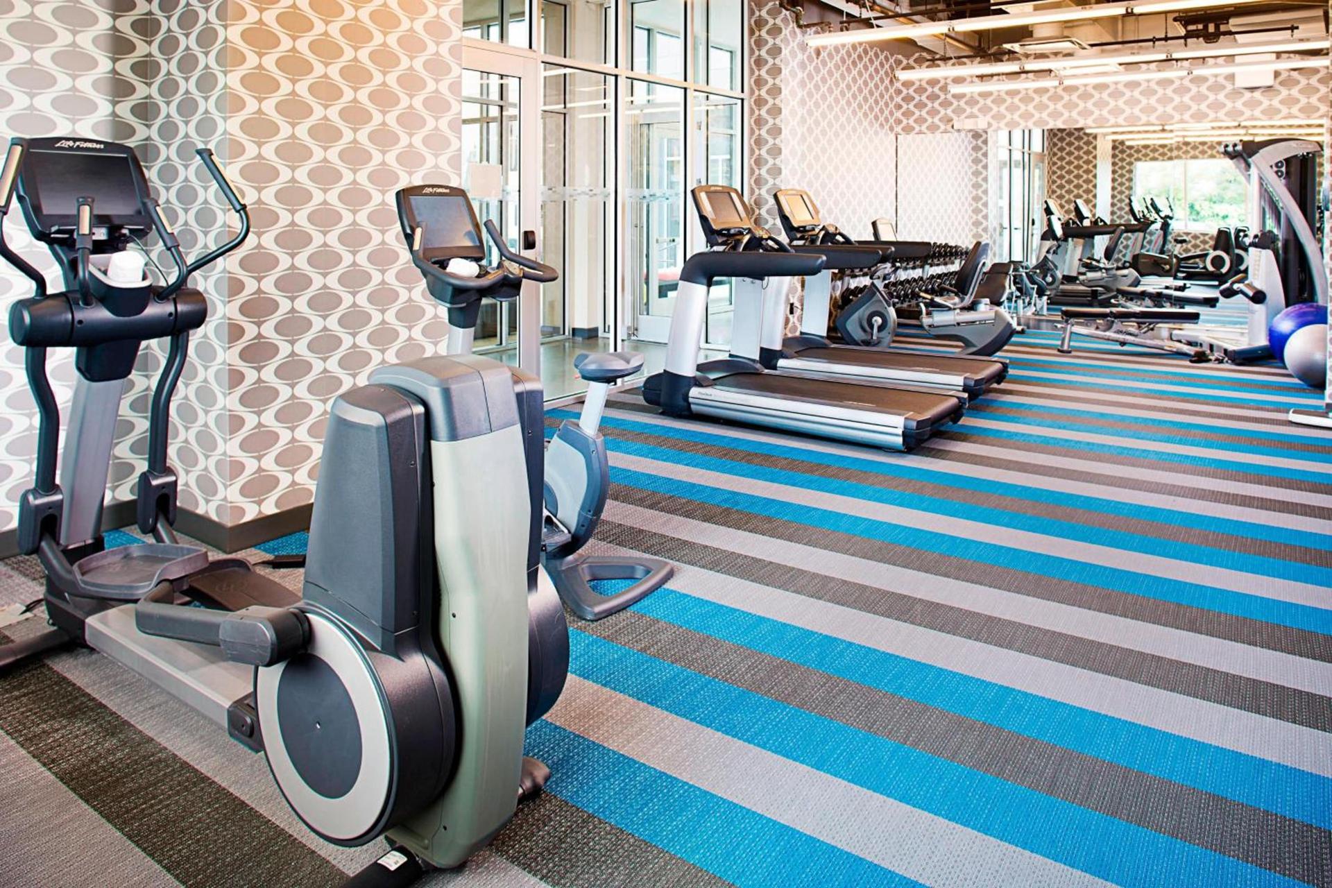 Aloft by Marriott Philadelphia Airport photo 4