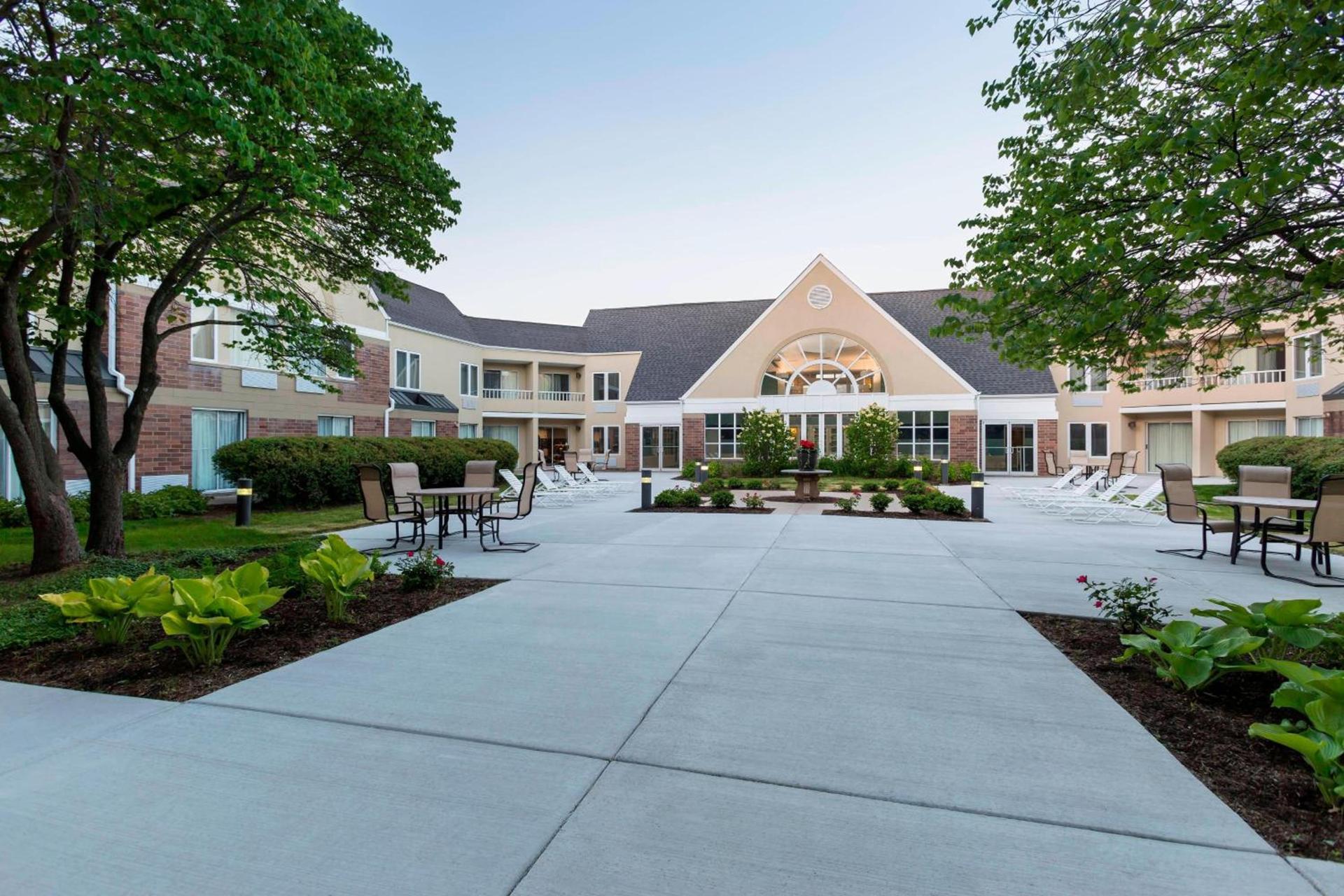 Four Points by Sheraton Buffalo Grove photo 10
