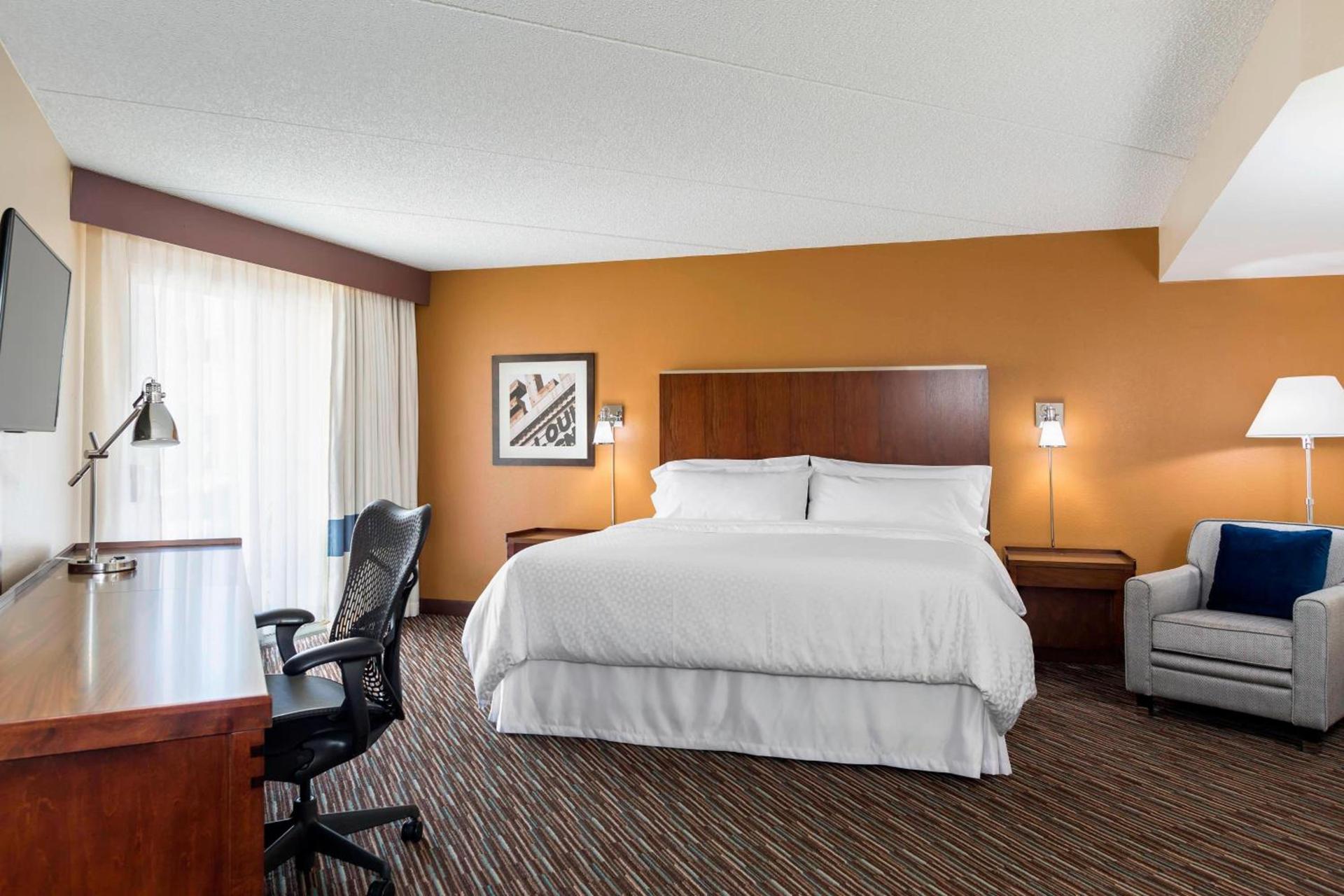 Four Points by Sheraton Buffalo Grove photo 15