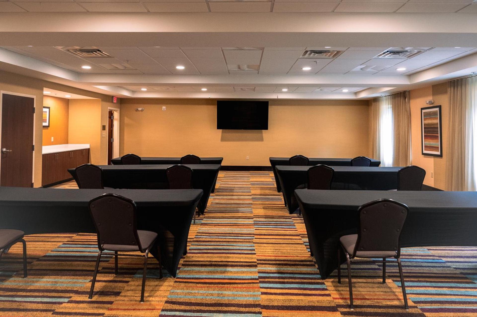 Fairfield Inn & Suites by Marriott Atlanta Fairburn photo 8
