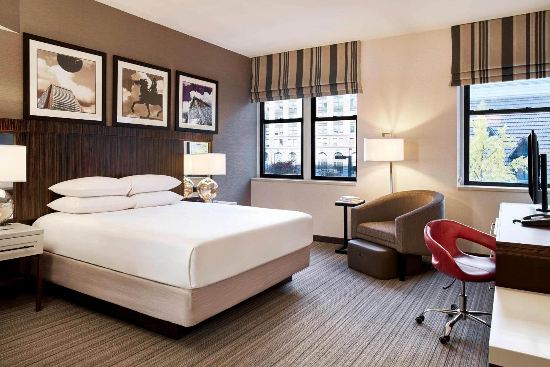 Sonesta Hotel Baltimore Inner Harbor photo 15