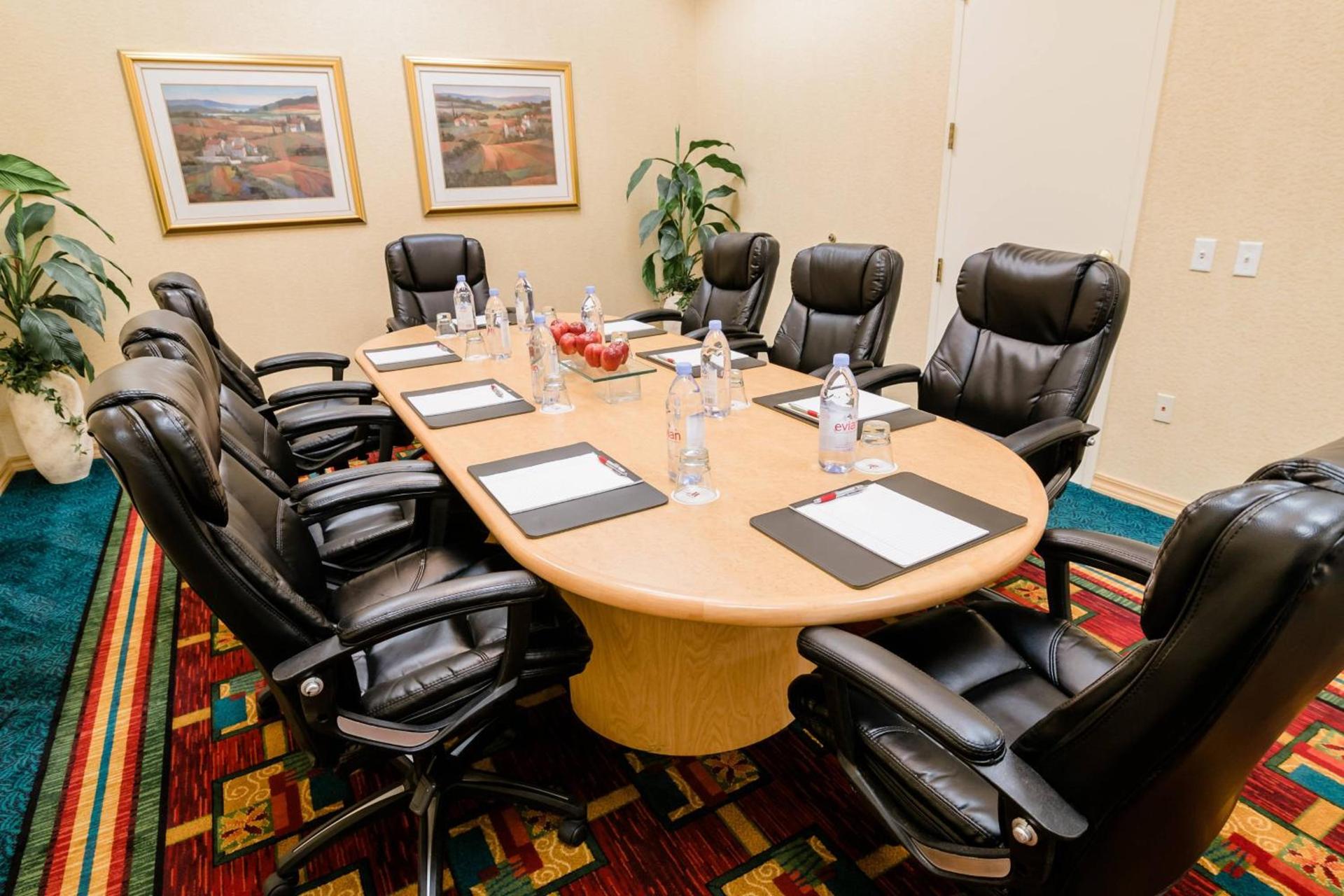 Anaheim Marriott Suites photo 23