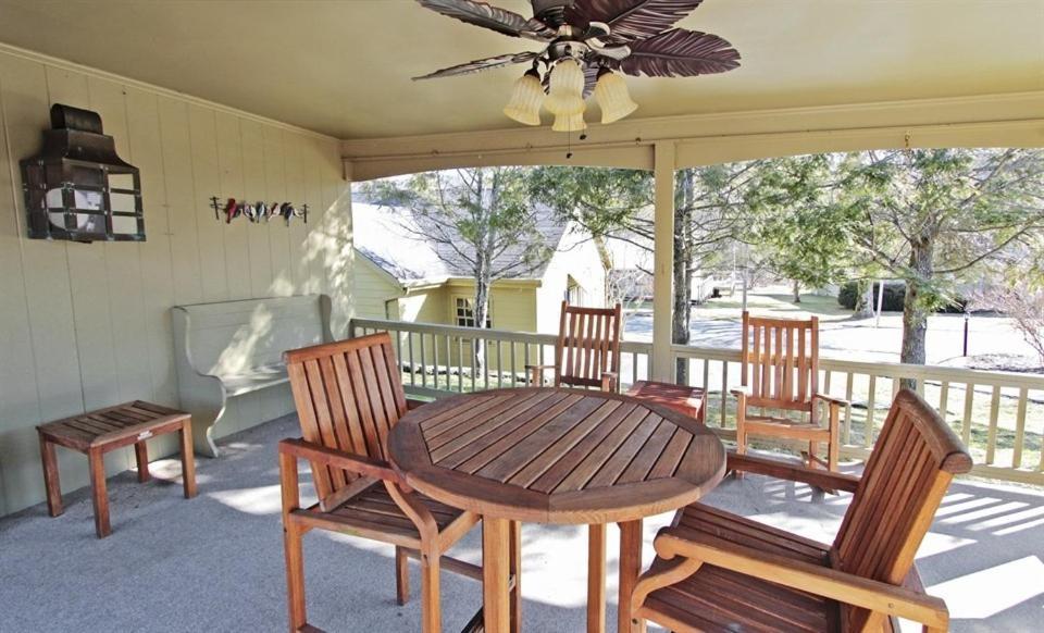 Hillwinds Inn - Blowing Rock photo 9