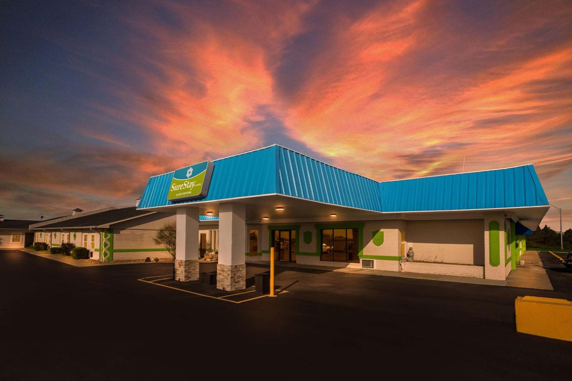 SureStay Hotel by Best Western Higginsville photo 1