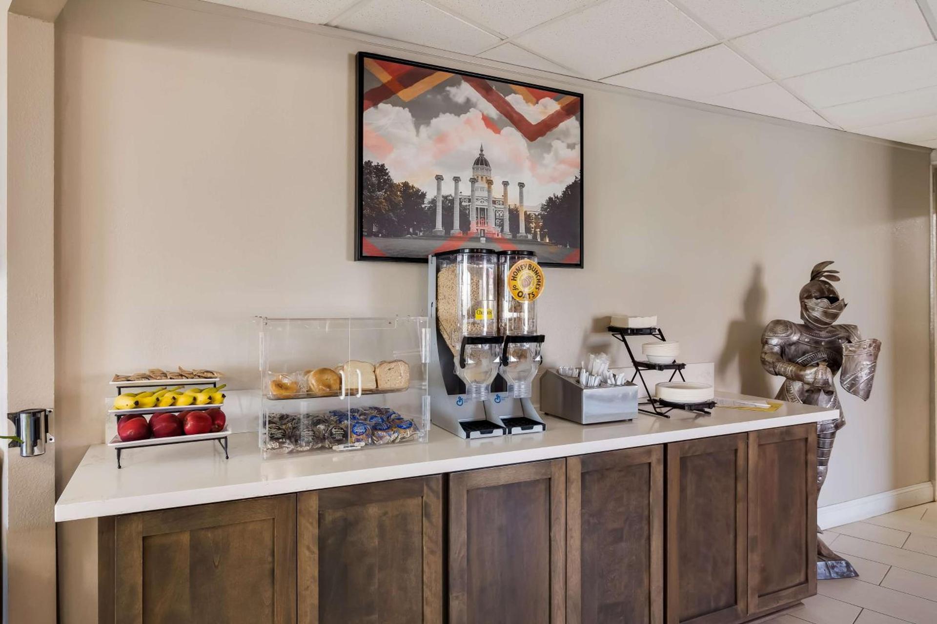 SureStay Hotel by Best Western Higginsville photo 32