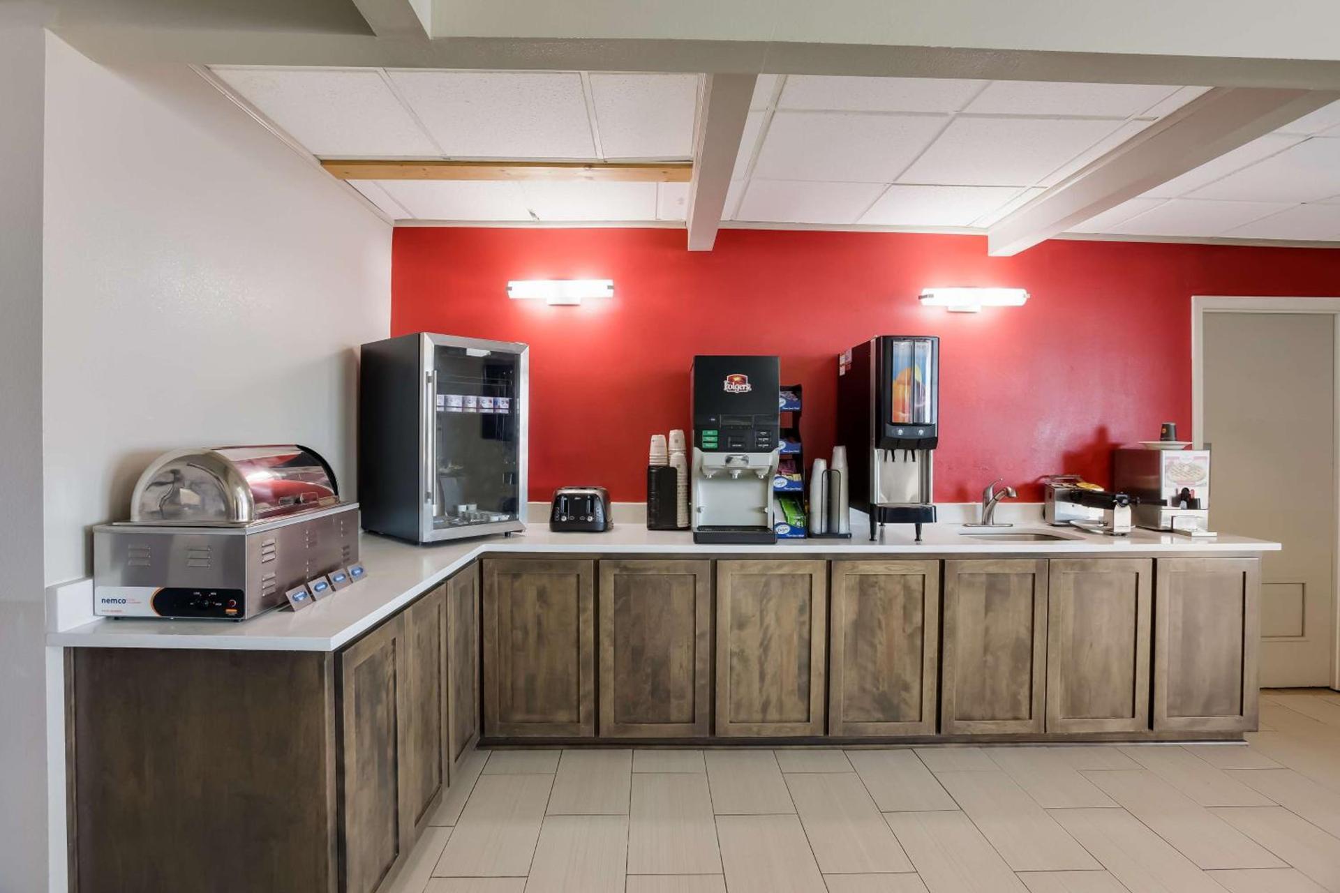 SureStay Hotel by Best Western Higginsville photo 7