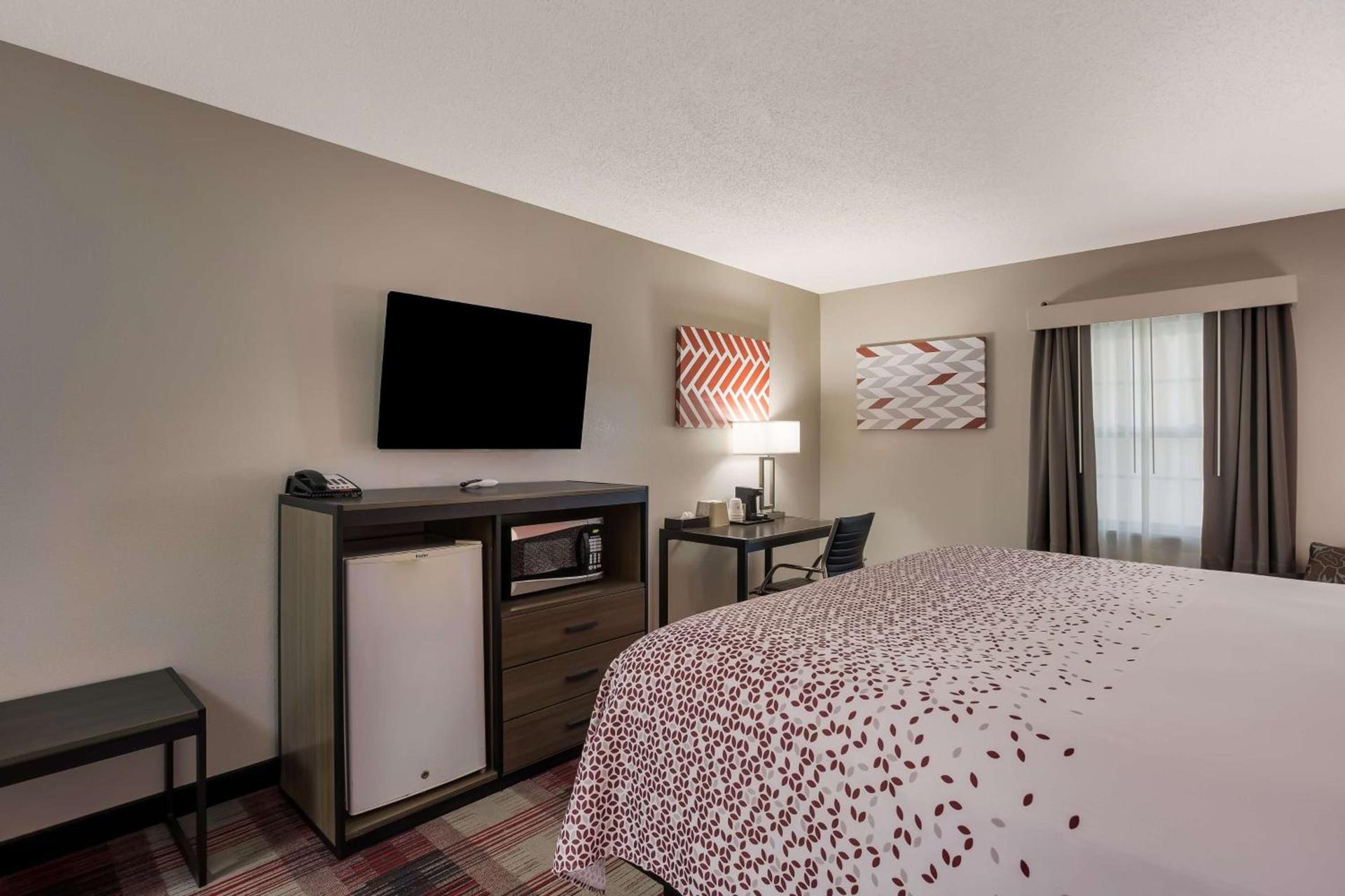 SureStay Hotel by Best Western Higginsville photo 9