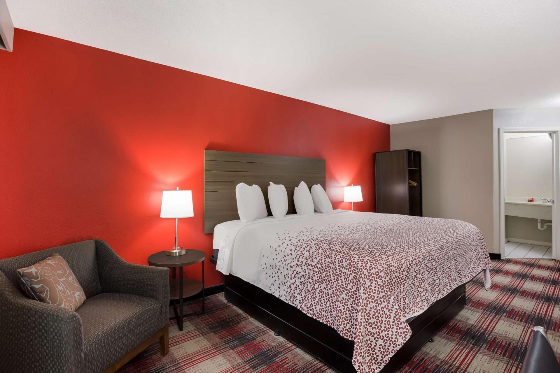 SureStay Hotel by Best Western Higginsville photo 10